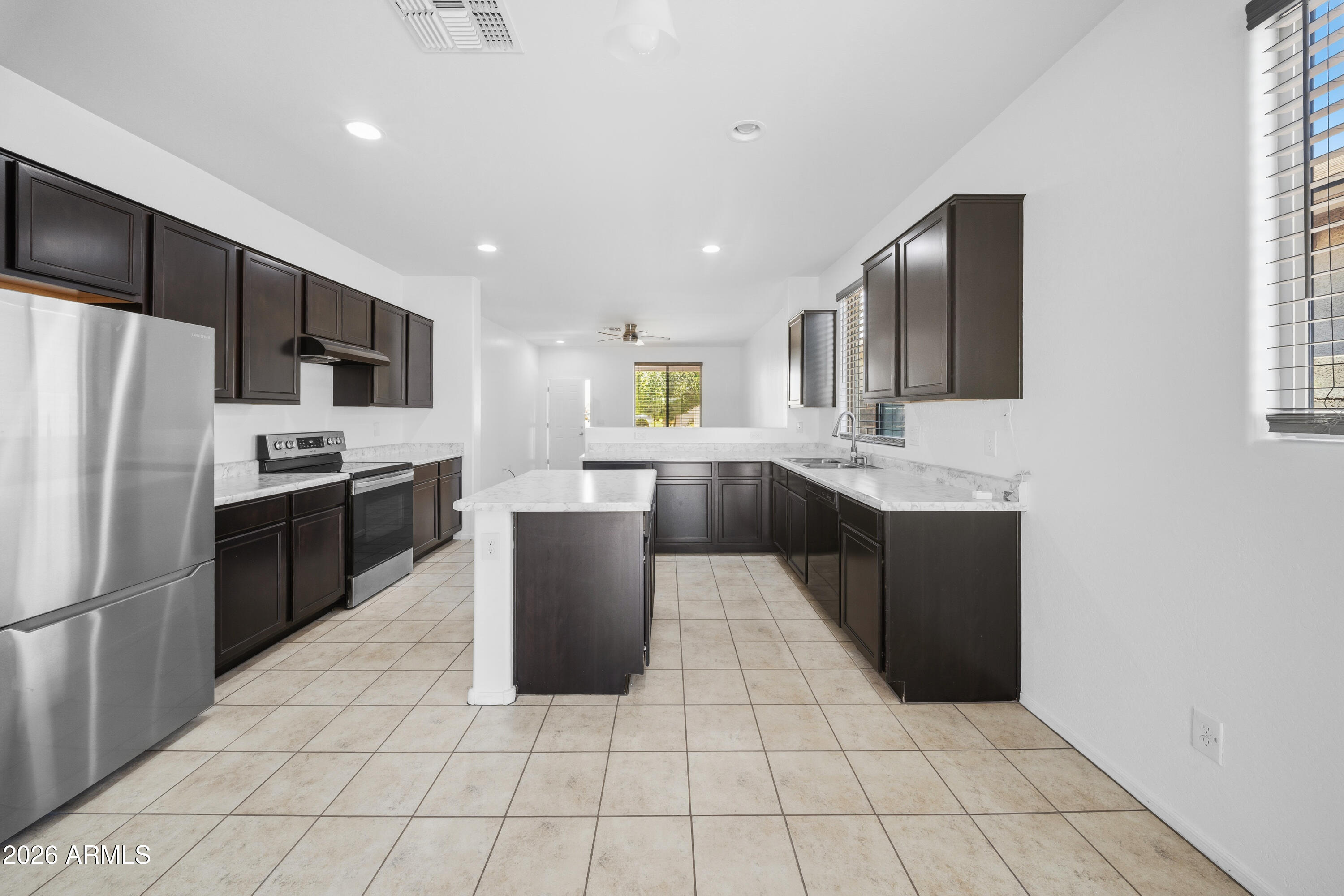 MOUNTAIN VIEWS - Residential