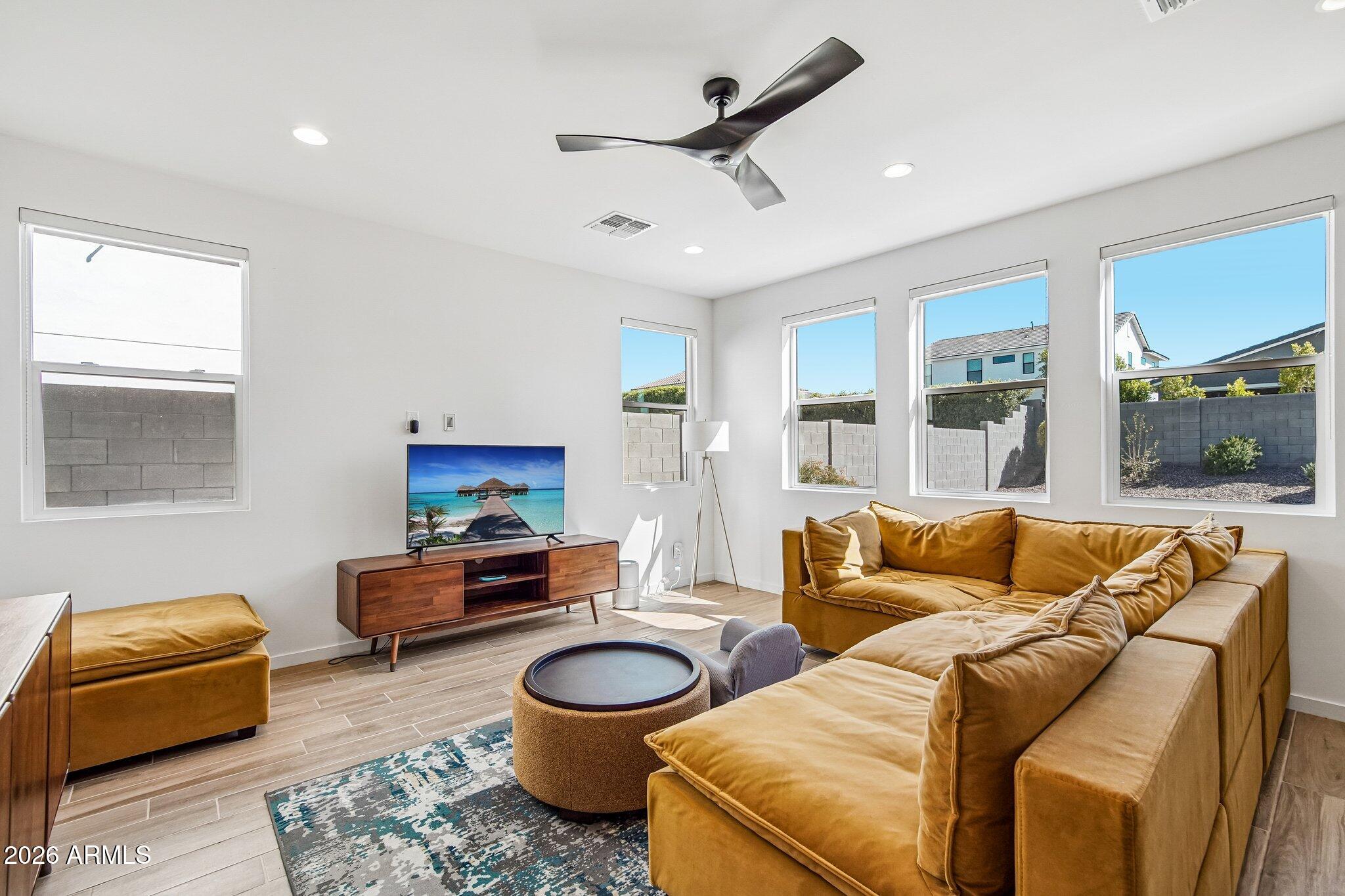 THE PRESERVE SAN TAN - UNIT 2B - Residential