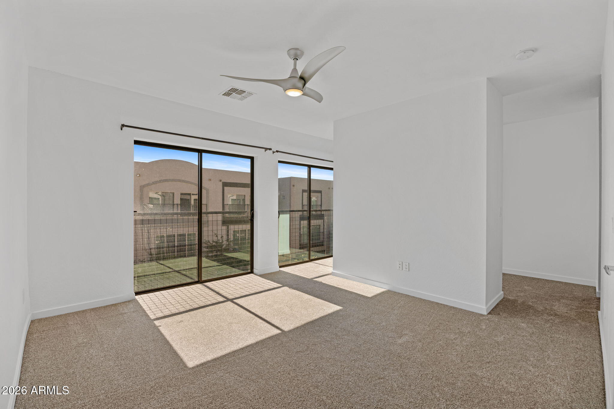 BROWNSTONE COMMONS - Residential