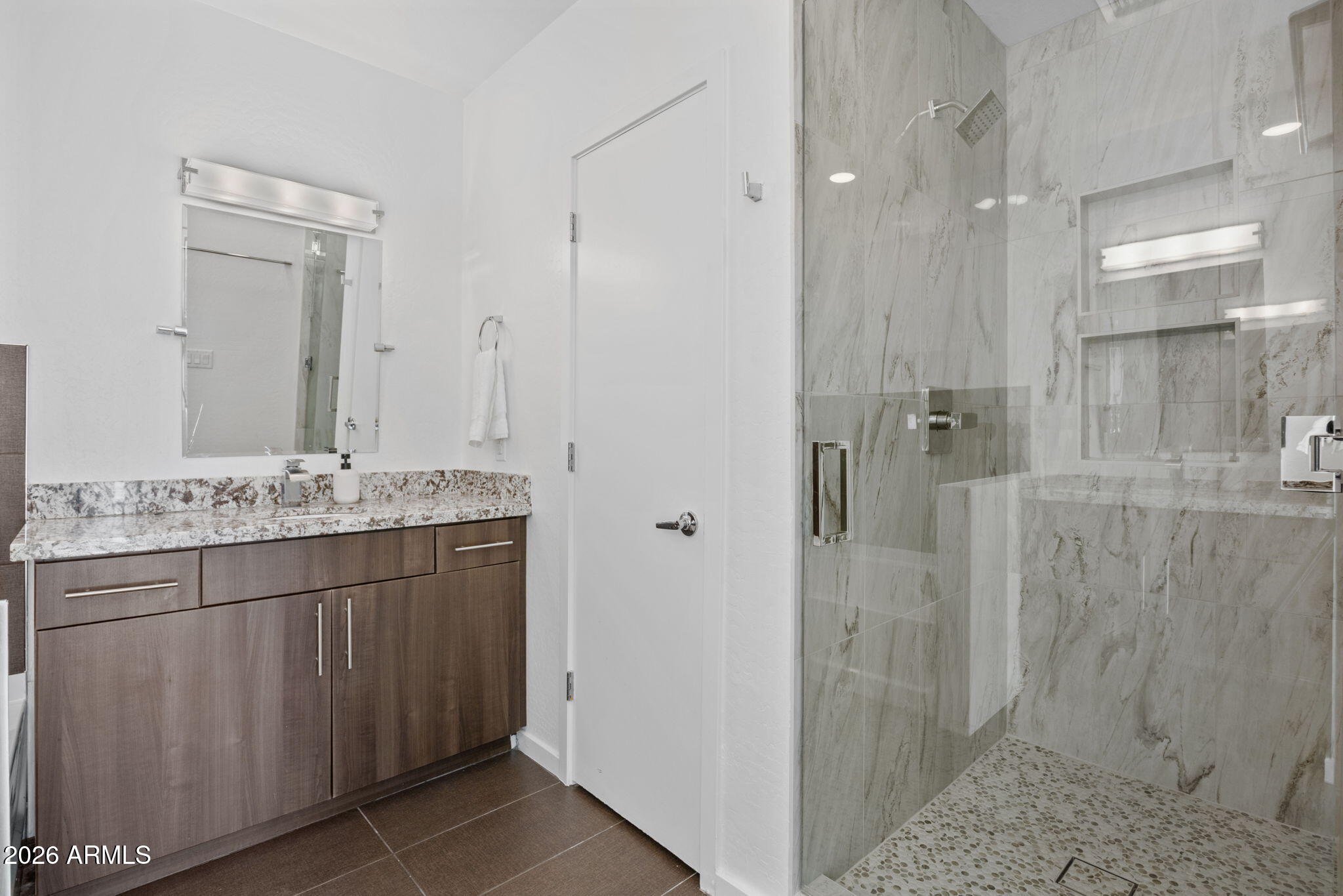 BROWNSTONE COMMONS - Residential
