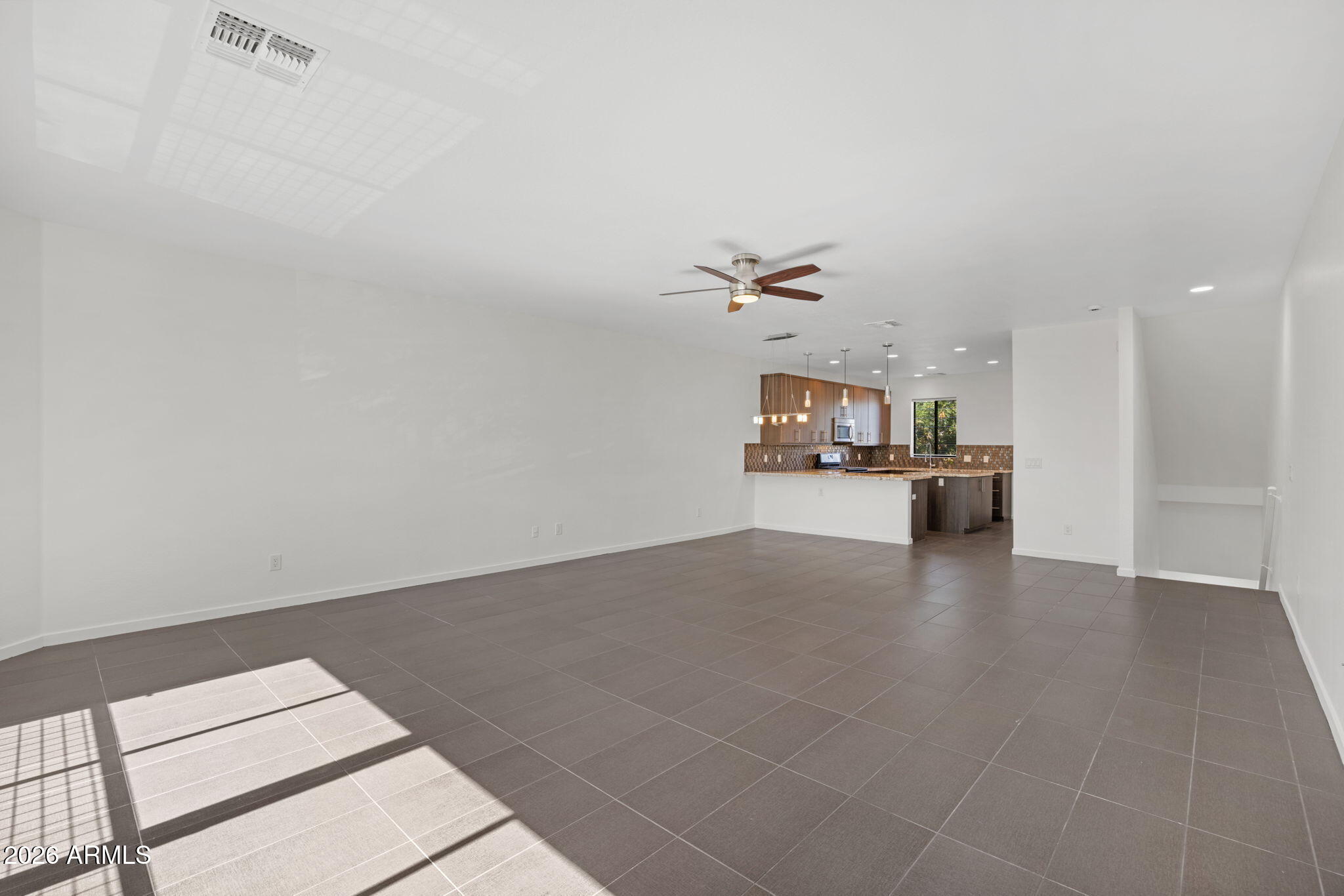 BROWNSTONE COMMONS - Residential