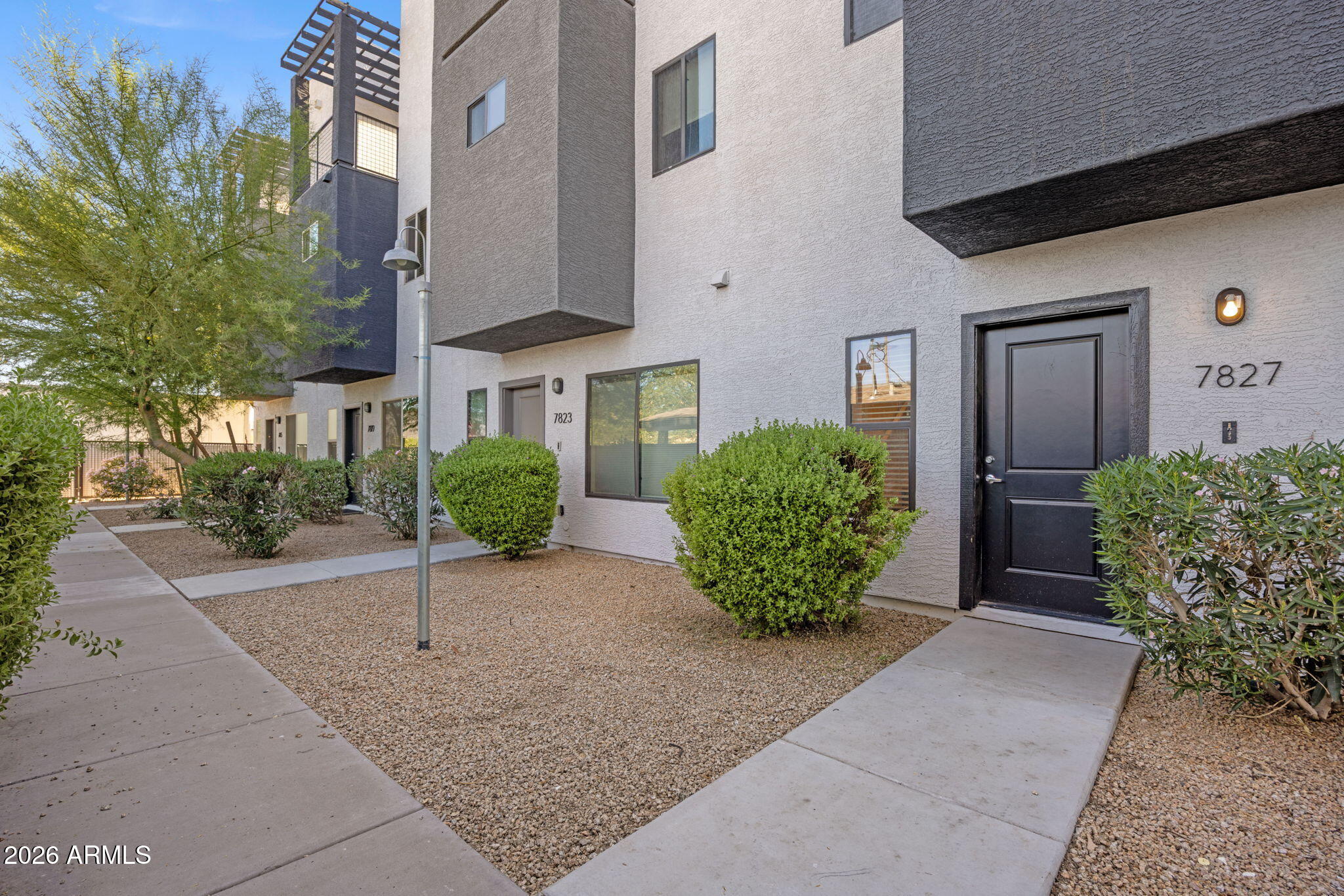 BROWNSTONE COMMONS - Residential