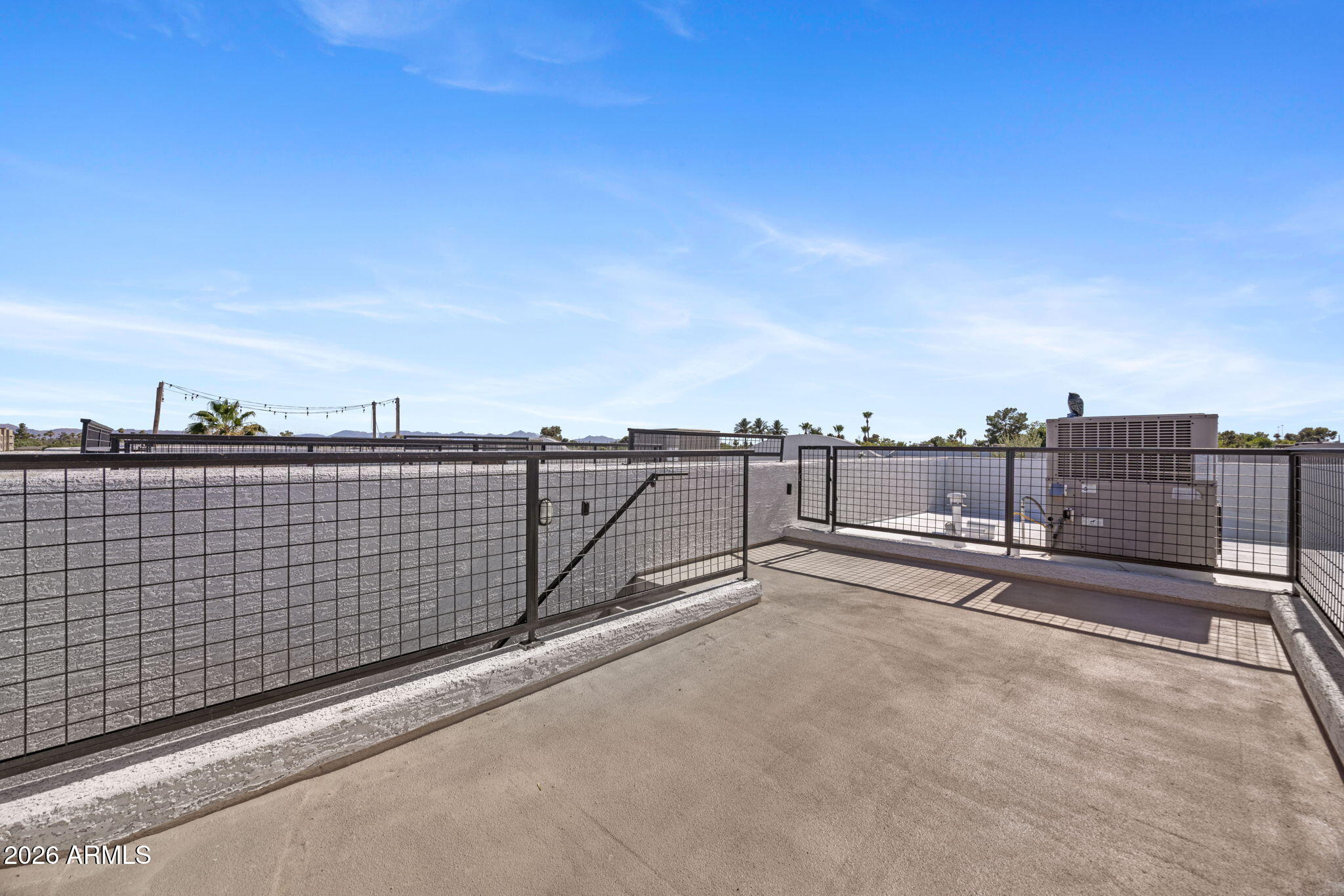 BROWNSTONE COMMONS - Residential