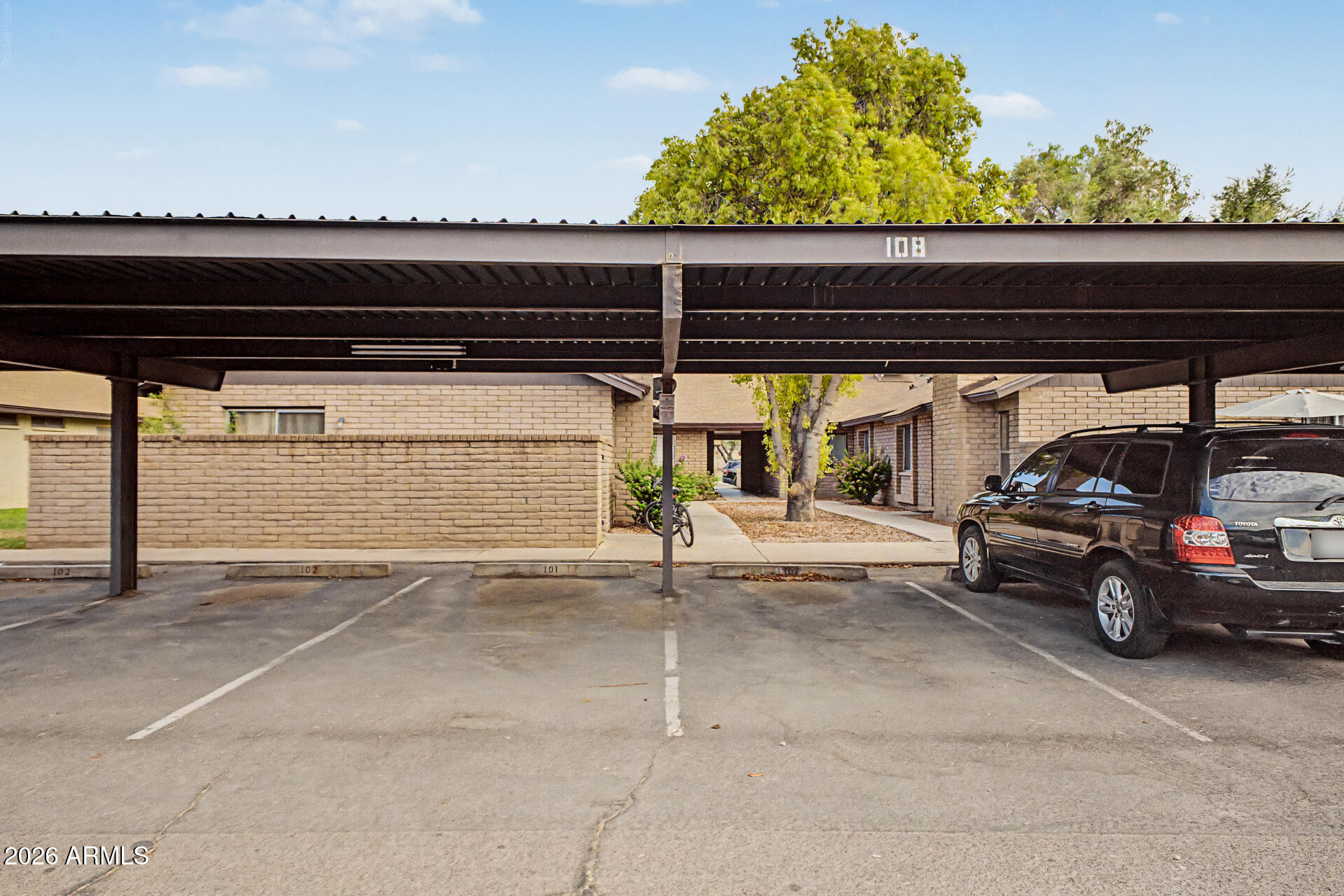 ALAMEDA PARK CONDOMINIUMS - Residential