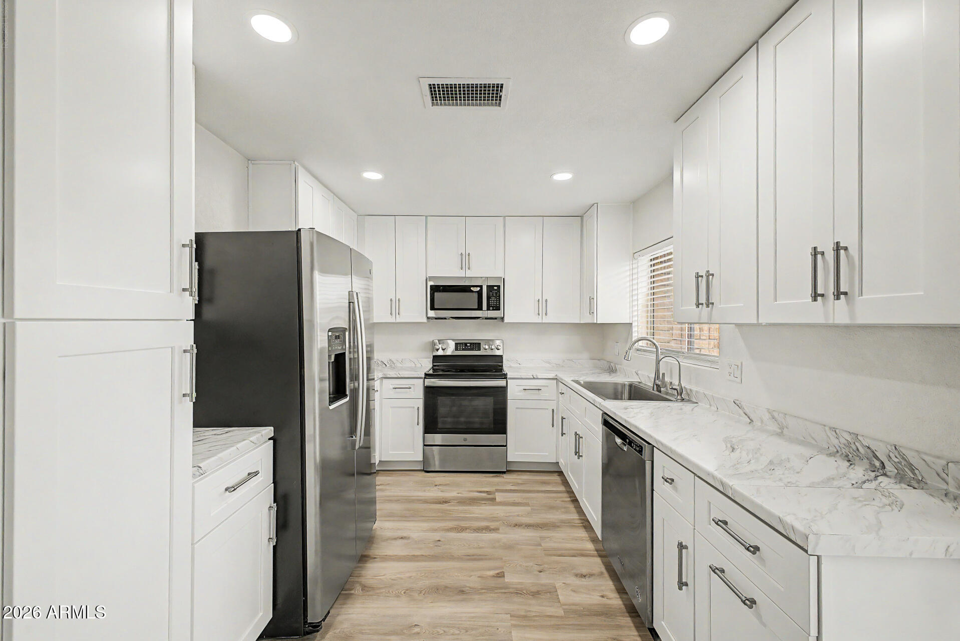 ALAMEDA PARK CONDOMINIUMS - Residential