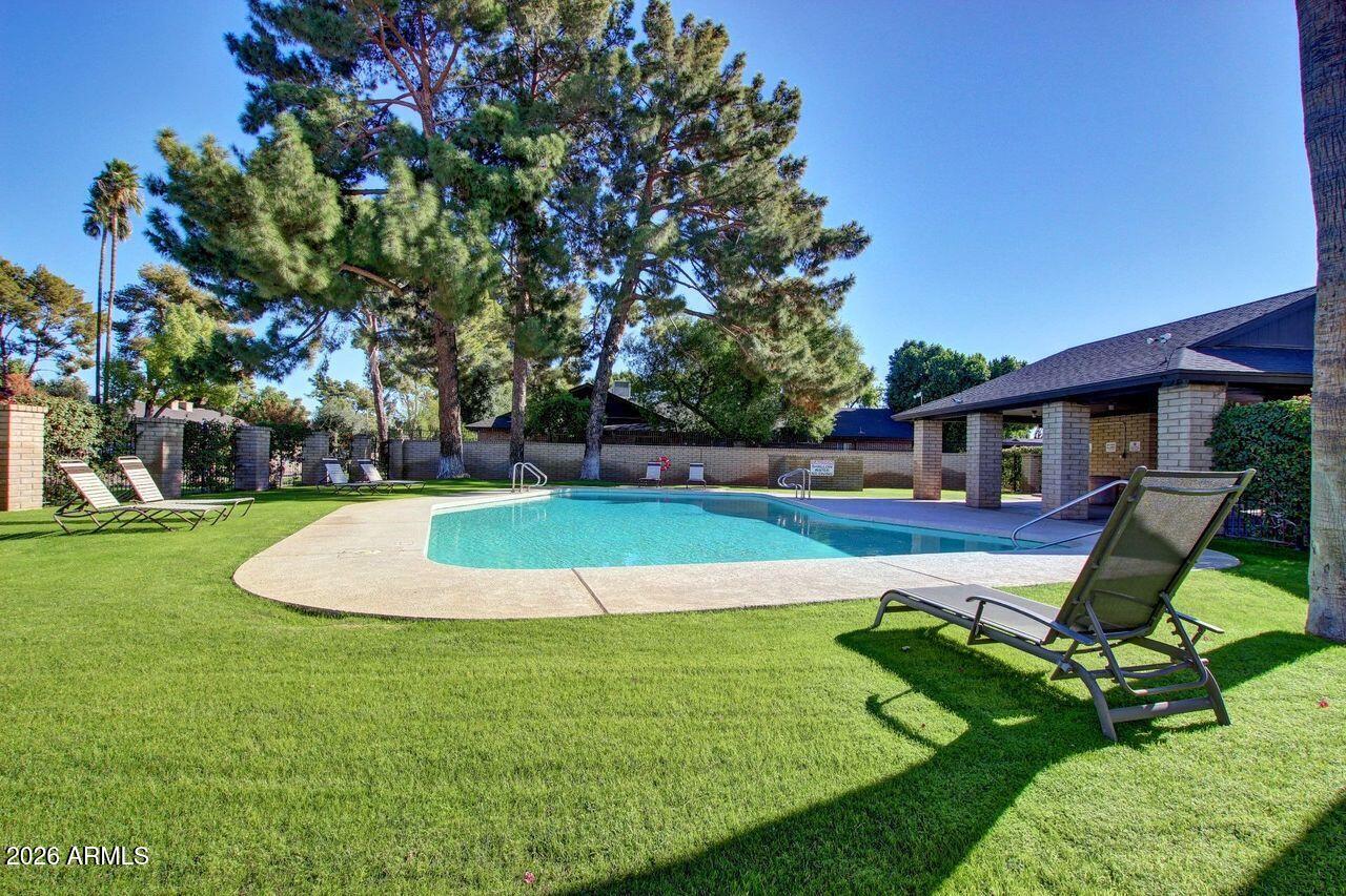 ALAMEDA PARK CONDOMINIUMS - Residential