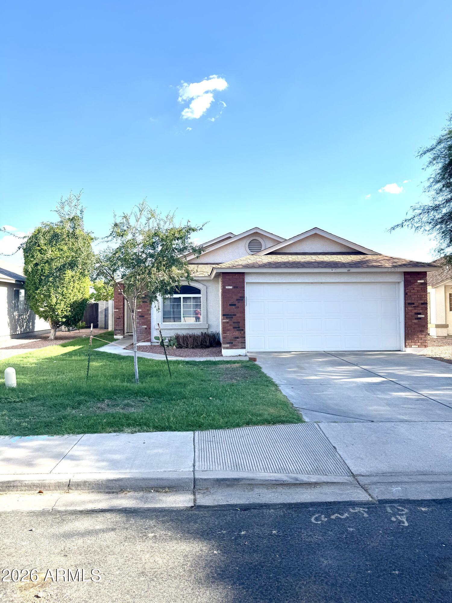 Welcome to your 3-bedroom, 2-bath home located in the inviting Superstition Point community of Mesa. Interior features include fresh paint (2025), new carpet installed throughout (2025), vaulted ceilings, and a bright eat-in kitchen ideal for everyday living. A cozy Arizona room provides additional flexible space past the family room. The spacious primary suite offers a walk-in closet and full bathroom. Additionally, a new A/C was installed this spring (2026) offering peace of mind & comfort.

Conveniently situated minutes from the 202 and 60 freeways, providing excellent access to shopping, dining, and everyday commuting. The neighborhood also features a spacious community park with a playground, ramada, BBQ areas, and an open field perfect for a morning out or family gatherings.