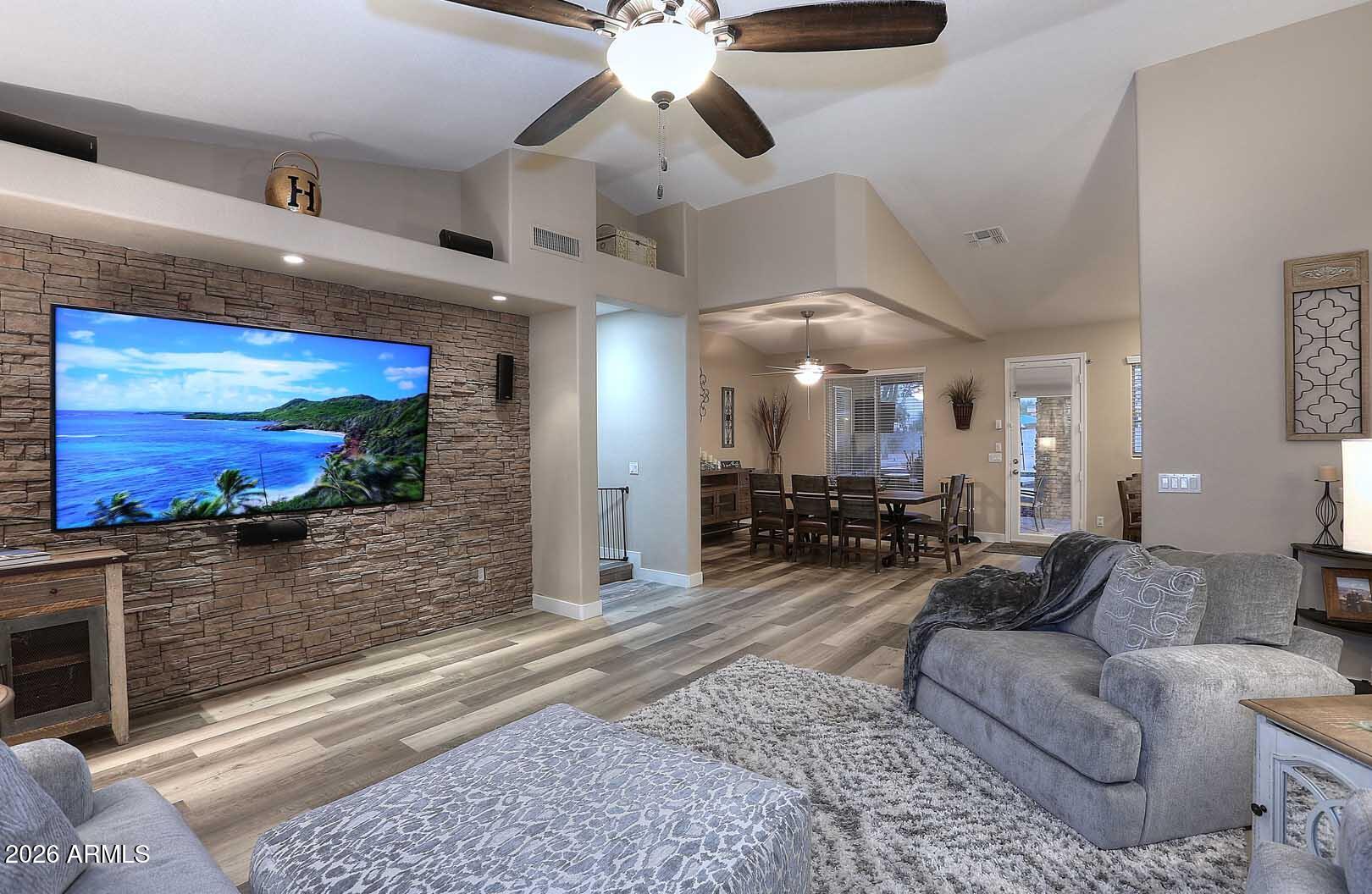 Custom home - 1.36 Acres - NO HOA - County Island - Residential