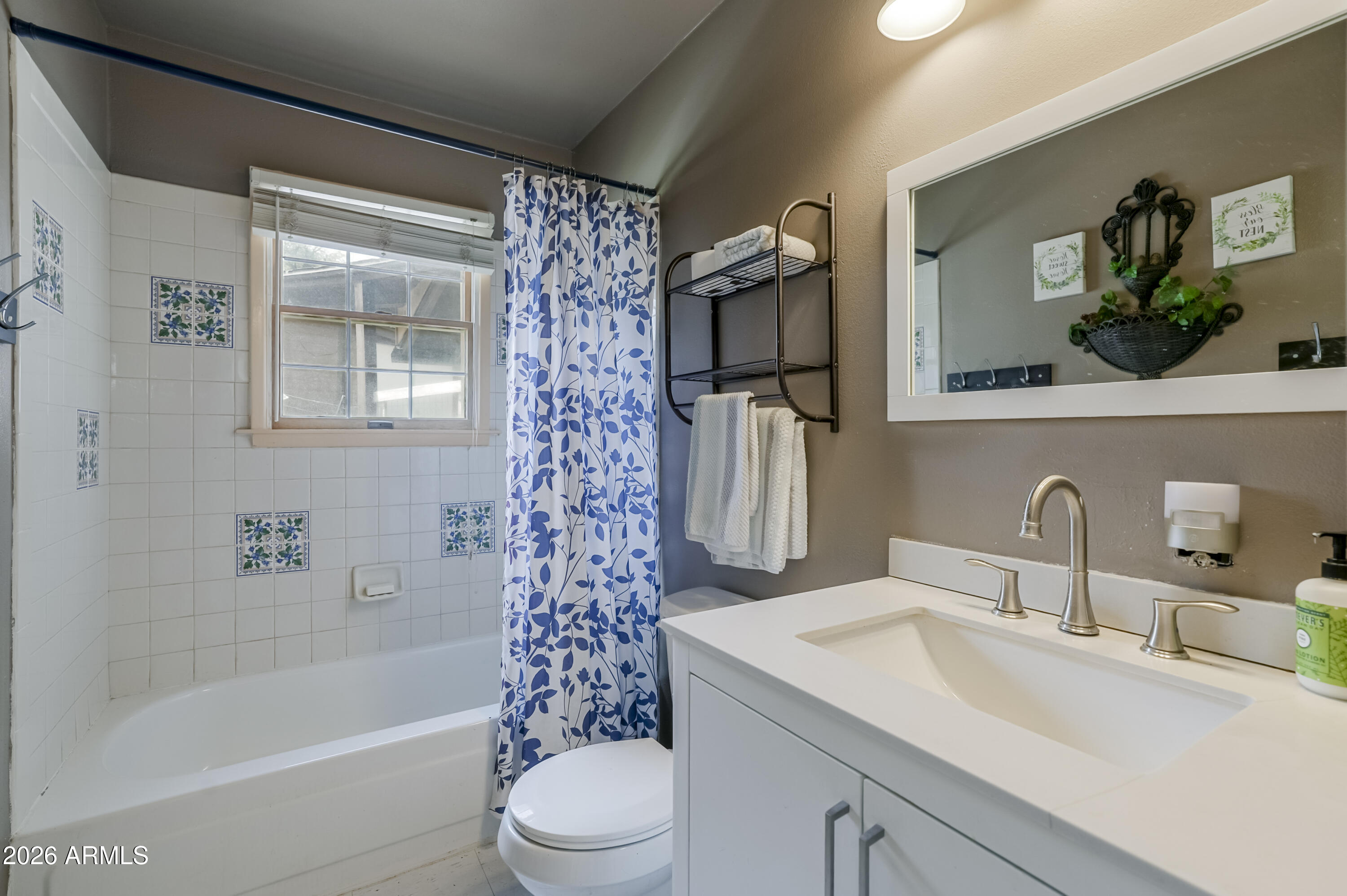 YARNELL HEIGHTS - Residential