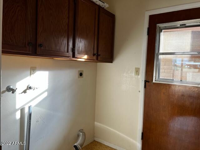 TOWN & COUNTRY ESTATES UNIT 11 - Residential