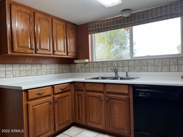TOWN & COUNTRY ESTATES UNIT 11 - Residential