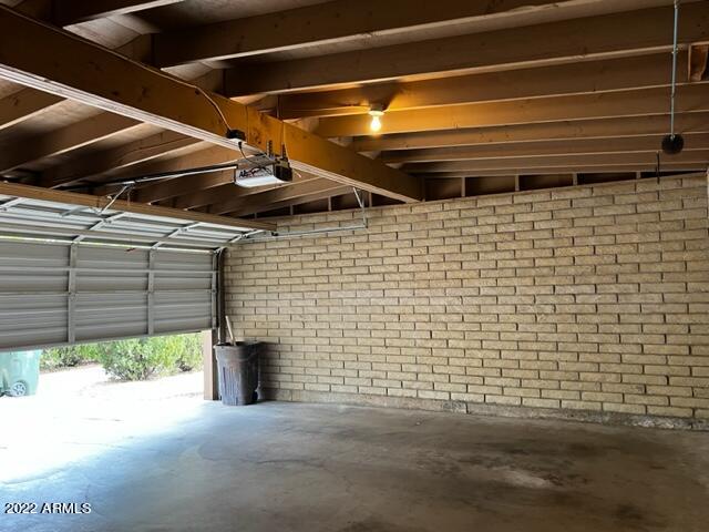 TOWN & COUNTRY ESTATES UNIT 11 - Residential