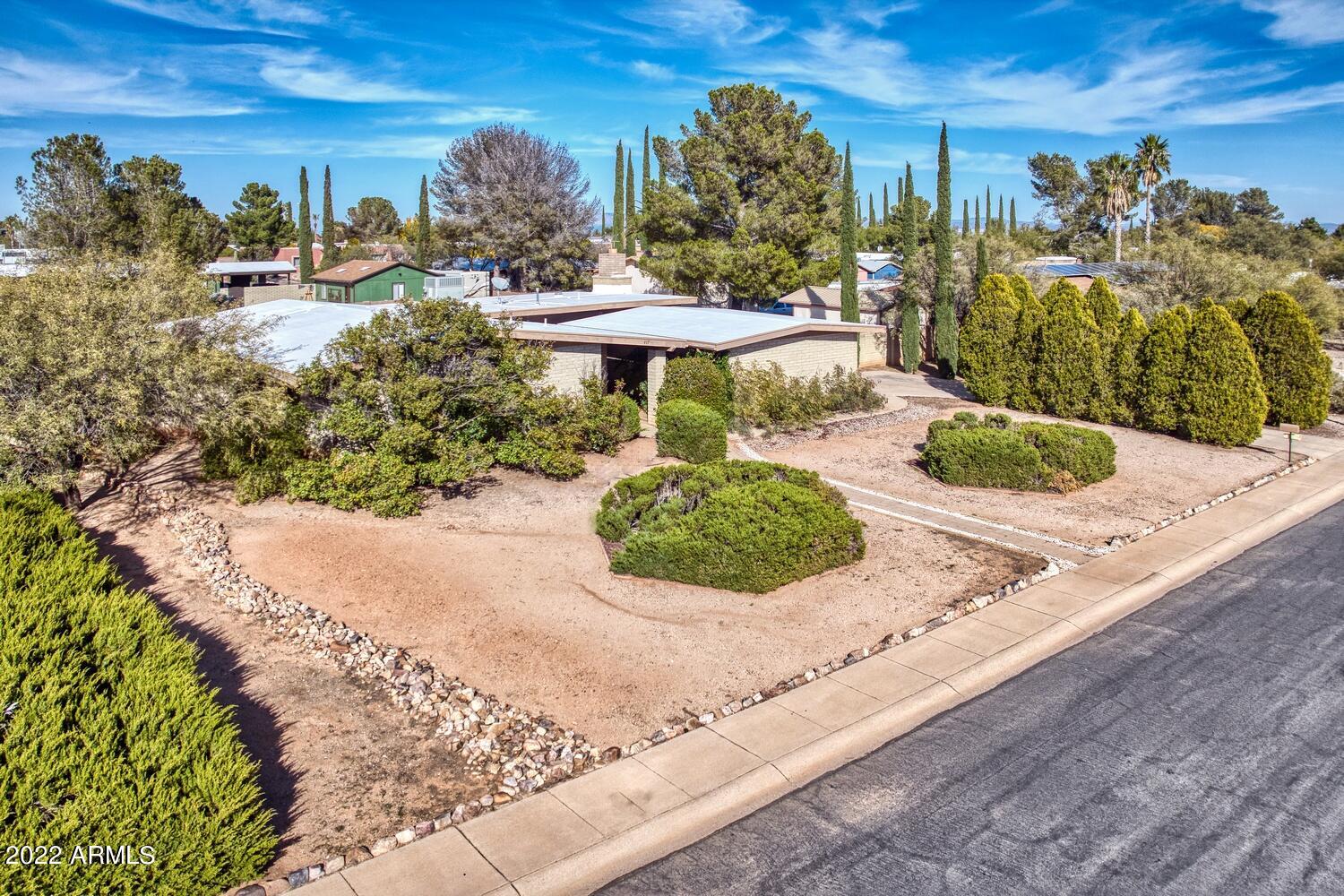 TOWN & COUNTRY ESTATES UNIT 11 - Residential