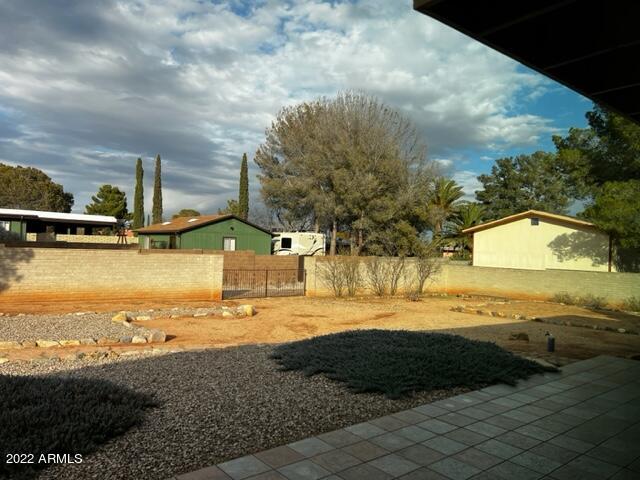 TOWN & COUNTRY ESTATES UNIT 11 - Residential