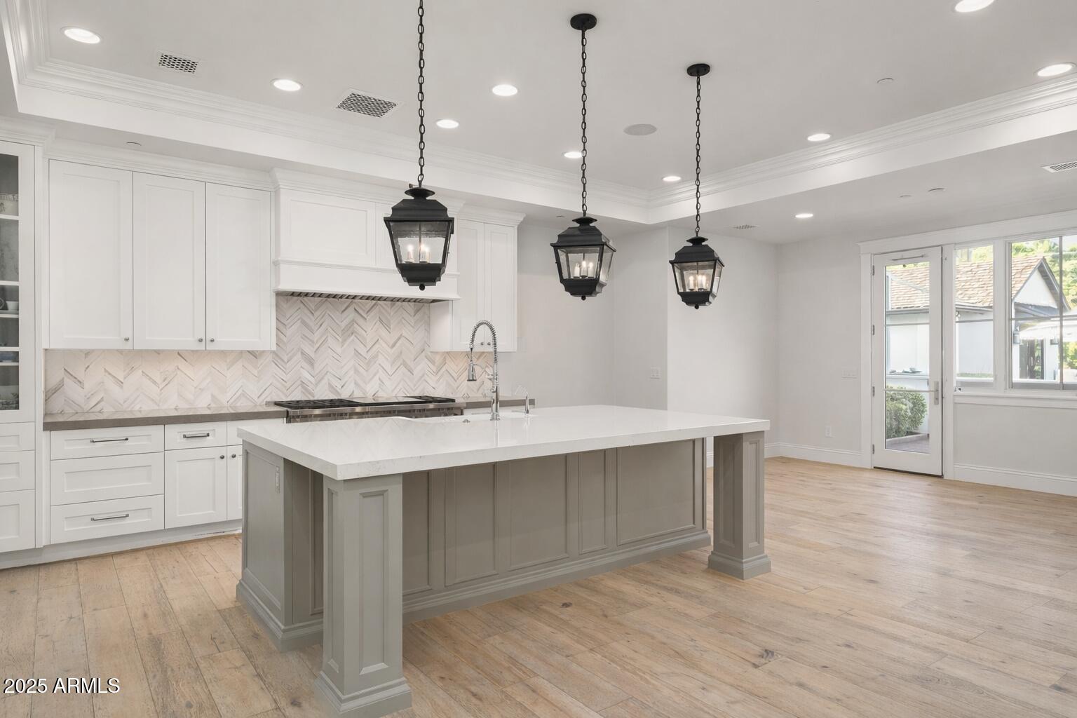 DEL RAY ESTATES  8 - Residential