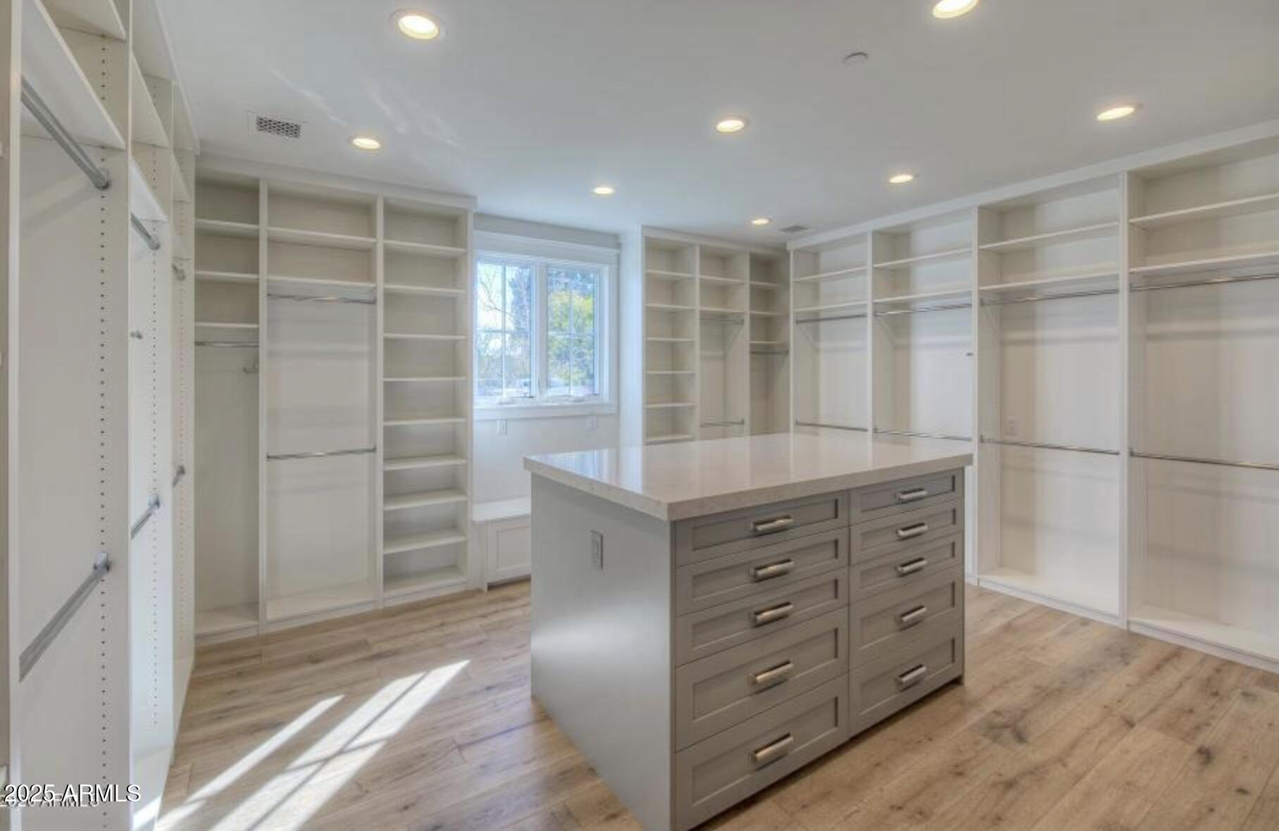 DEL RAY ESTATES  8 - Residential