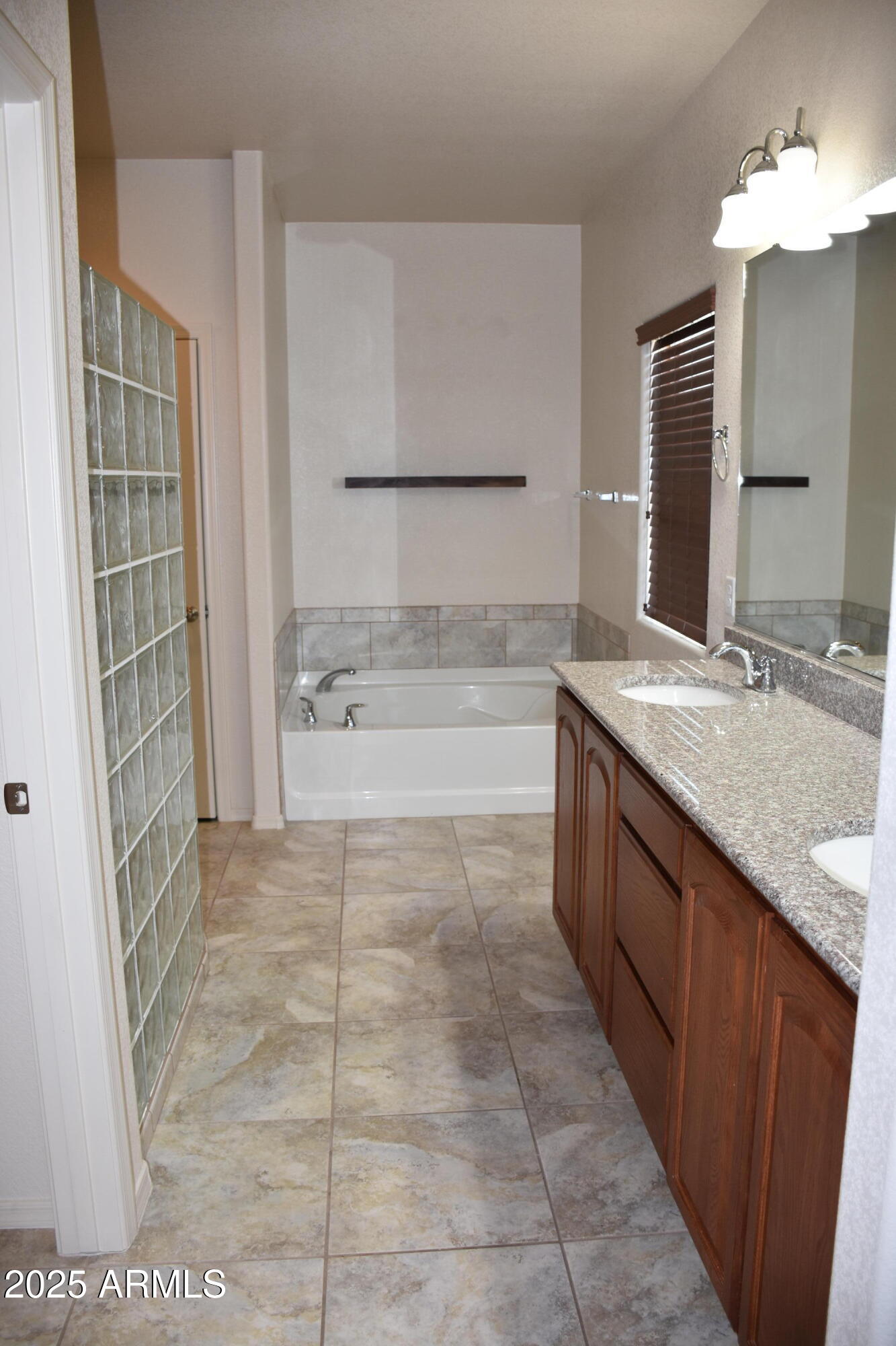 RETREAT PHASE 1 - Residential Lease