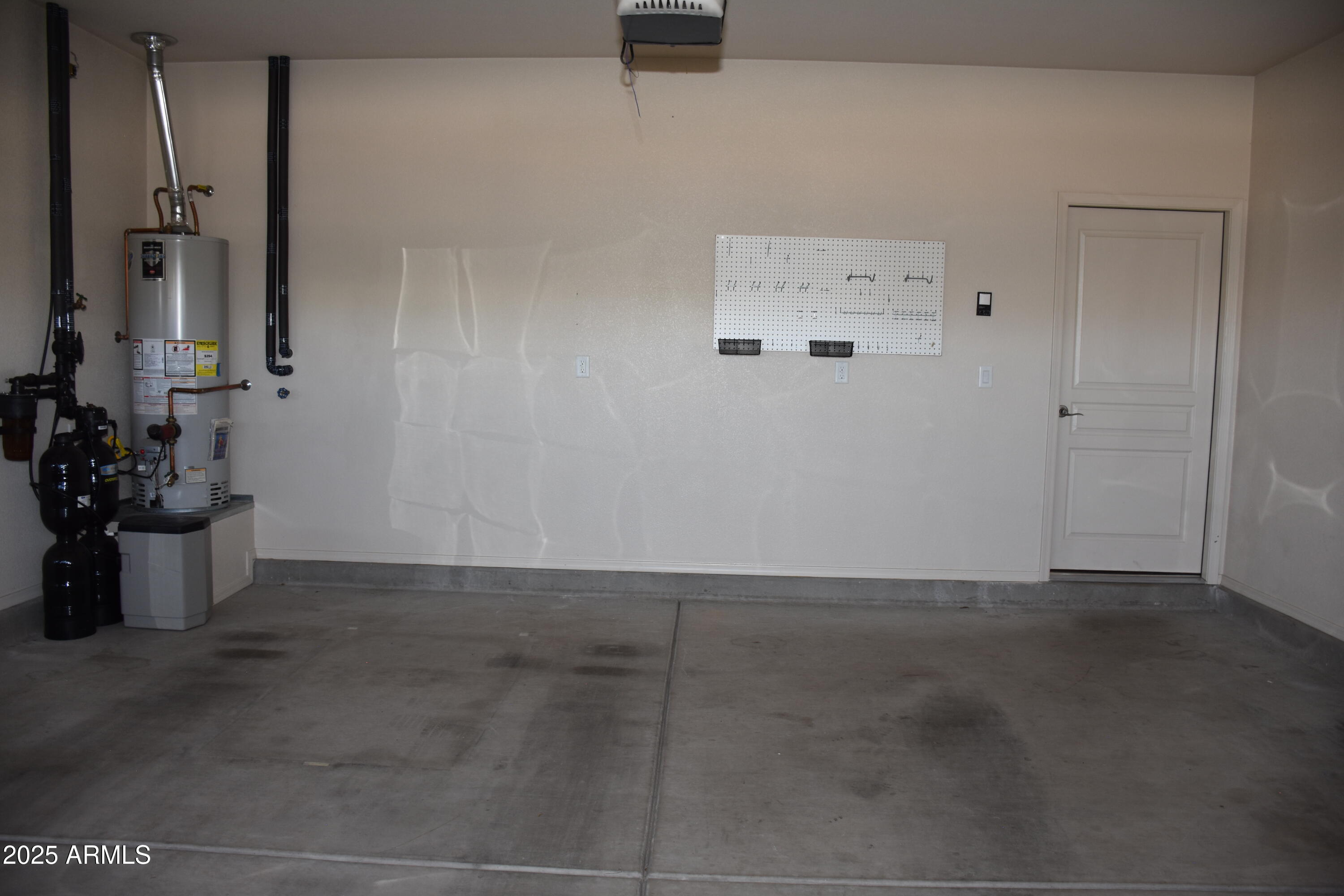 RETREAT PHASE 1 - Residential Lease