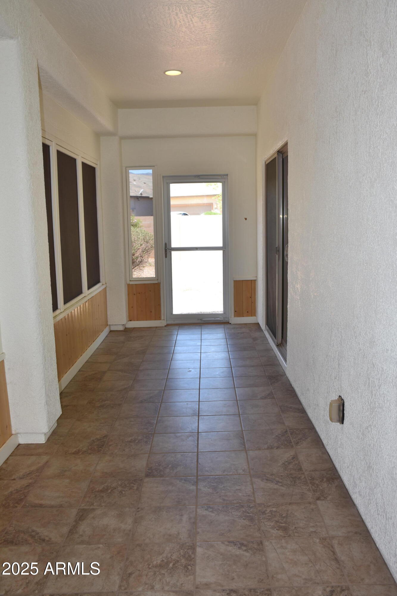 RETREAT PHASE 1 - Residential Lease