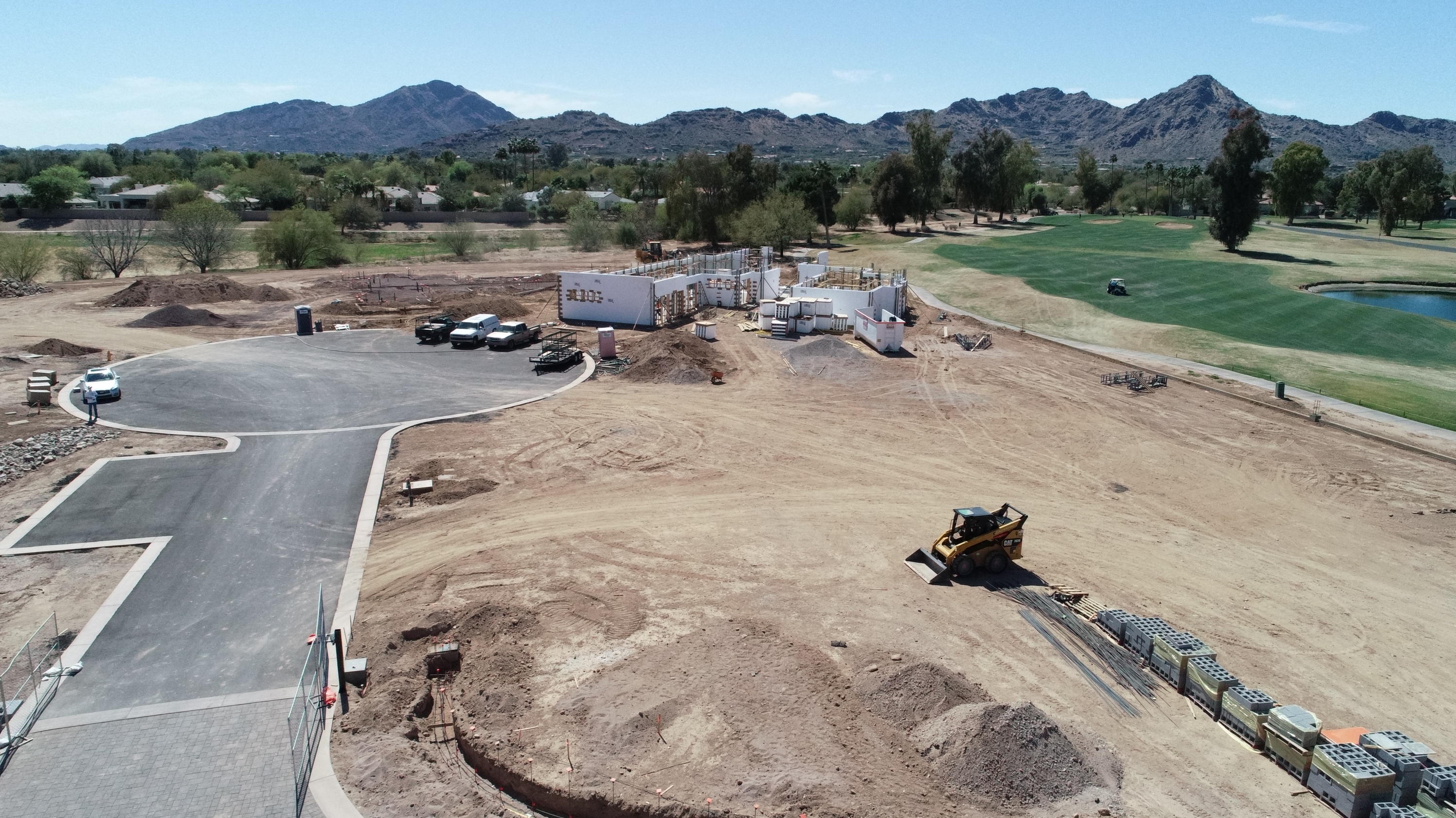 IRONWOOD GOLF VILLAS - Residential