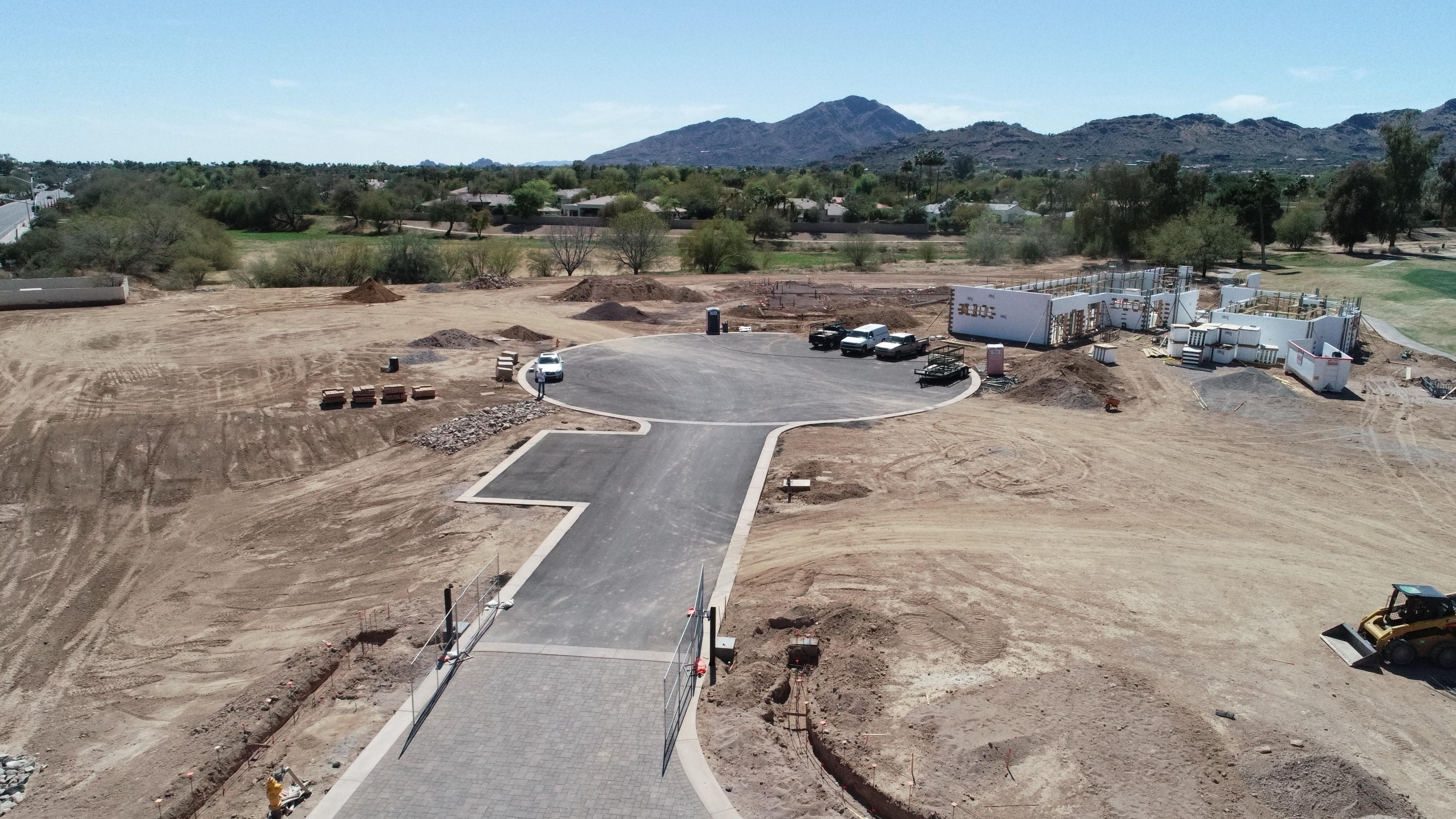 IRONWOOD GOLF VILLAS - Residential
