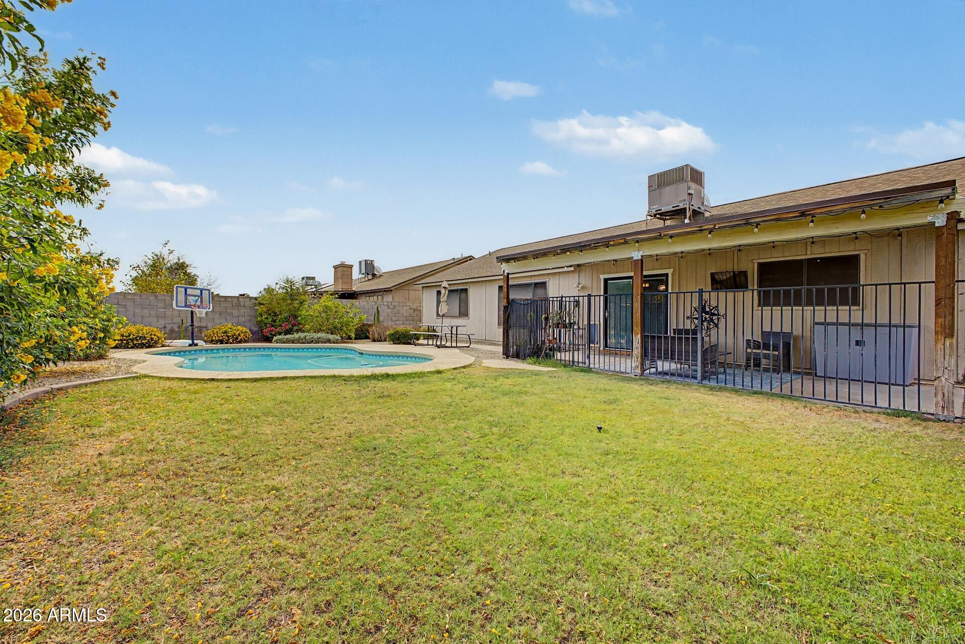 ADOBE MOUNTAIN ESTATES UNIT 2 - Residential