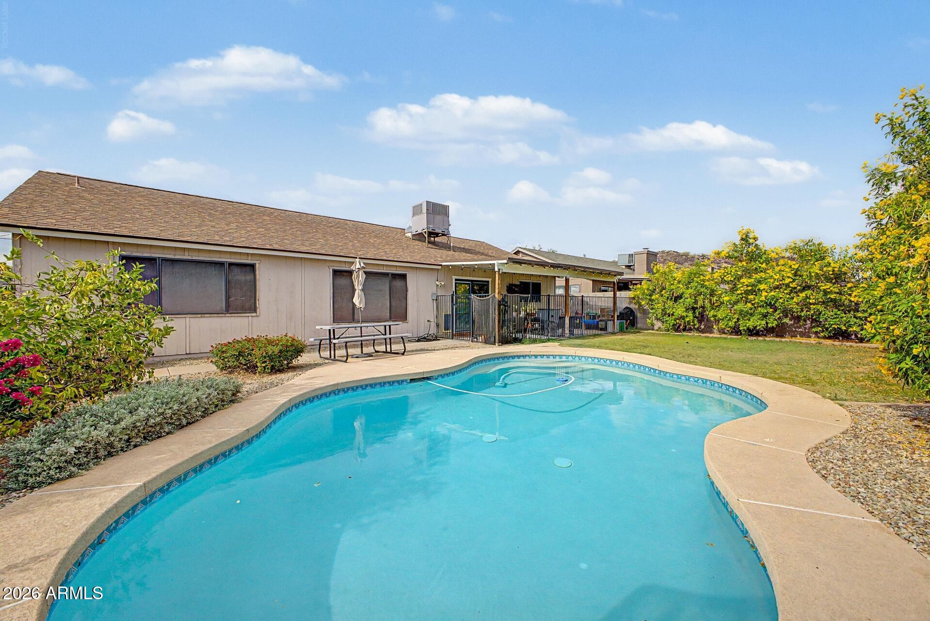 ADOBE MOUNTAIN ESTATES UNIT 2 - Residential