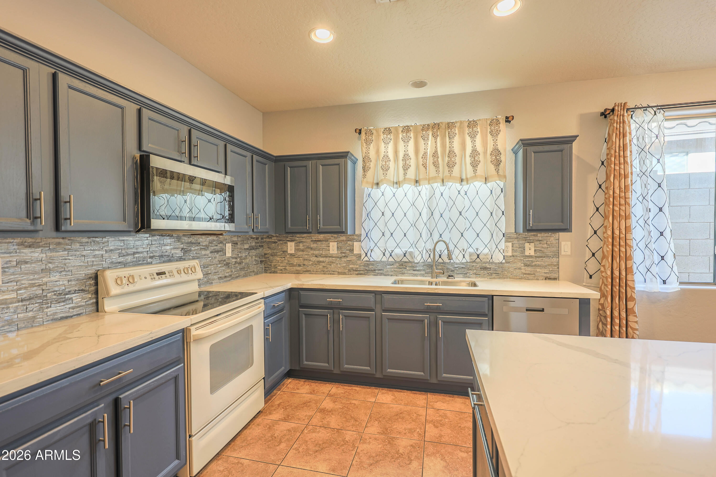 ANTHEM PARKSIDE - Residential
