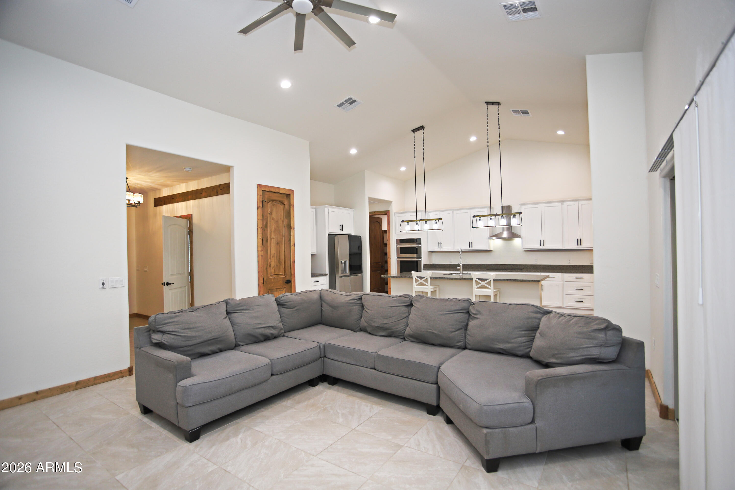 LAS MONTANAS UNIT I - Residential