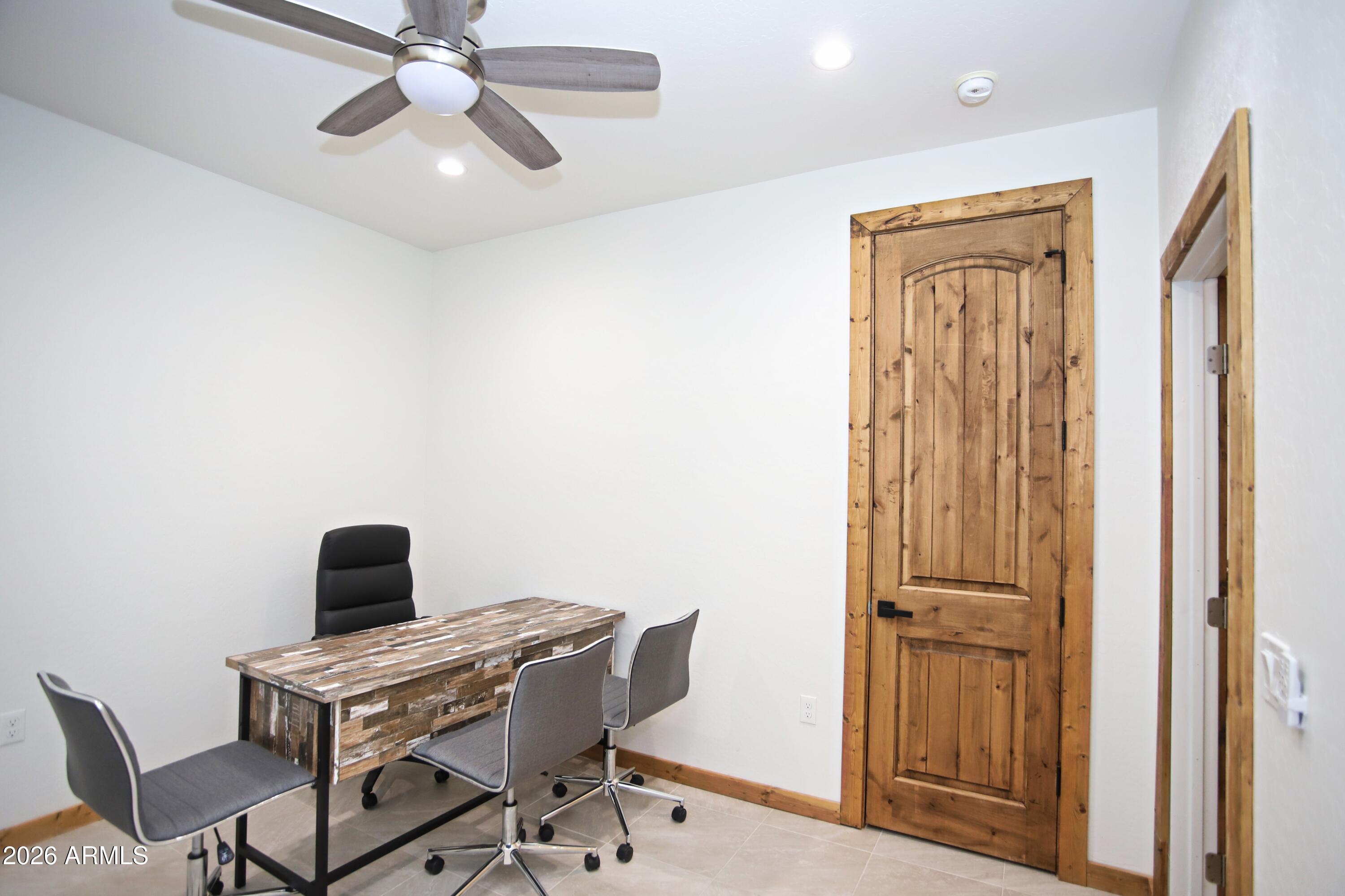 LAS MONTANAS UNIT I - Residential