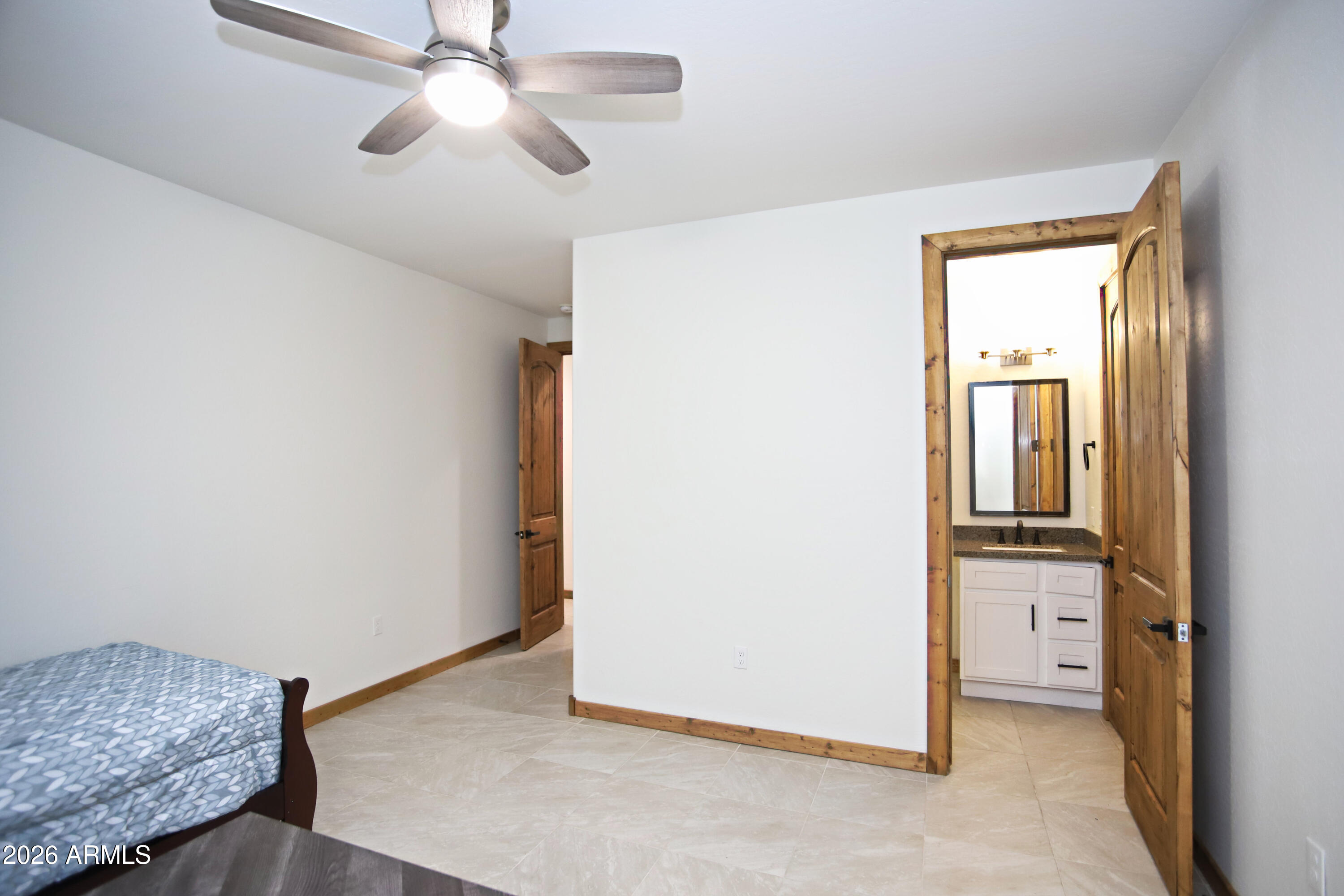 LAS MONTANAS UNIT I - Residential