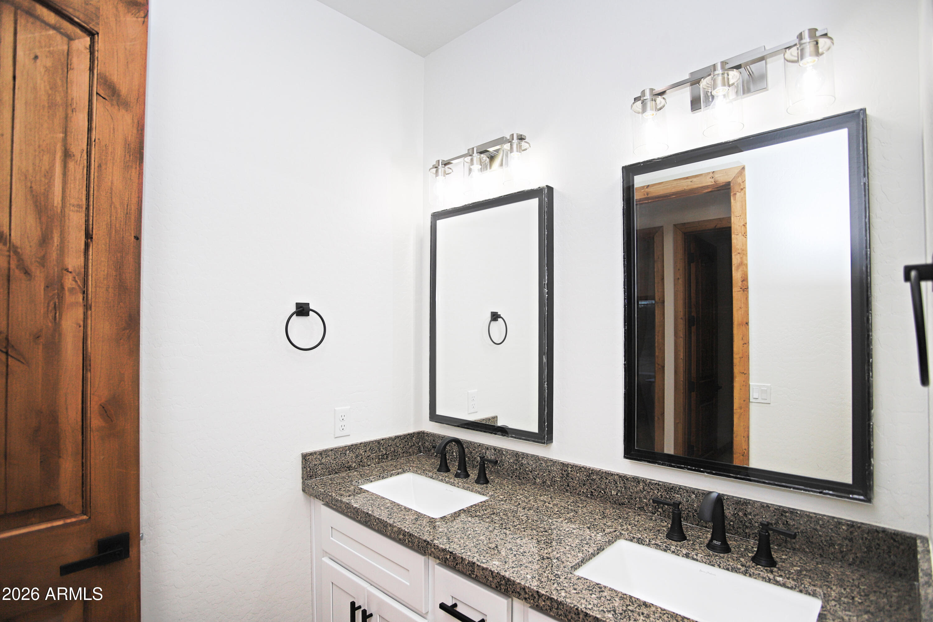 LAS MONTANAS UNIT I - Residential