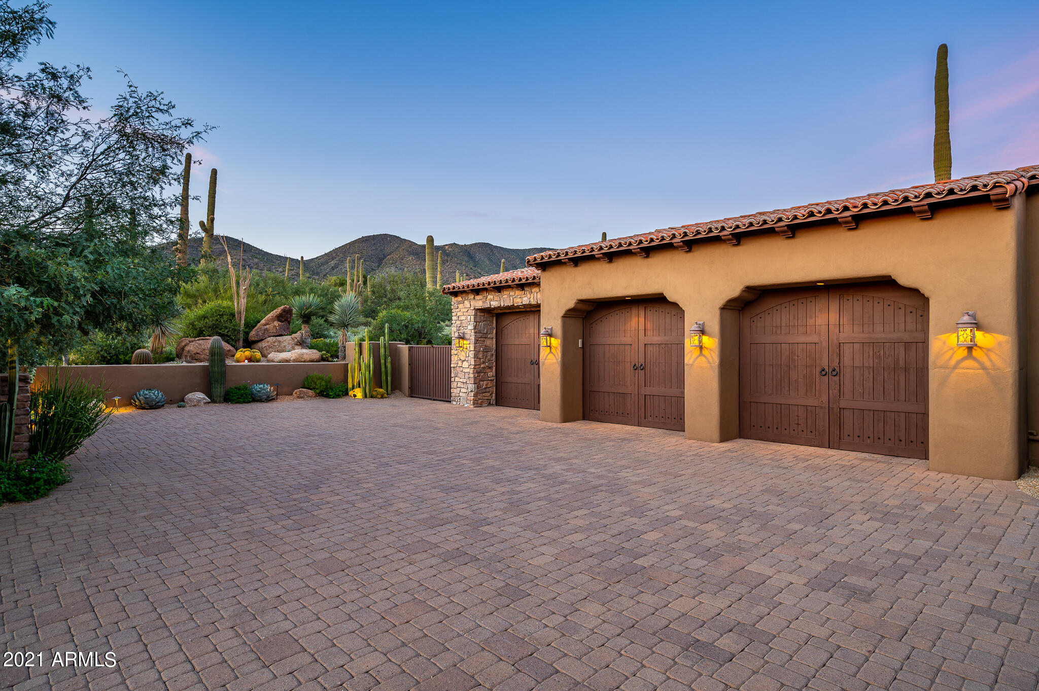 DESERT MOUNTAIN - Residential