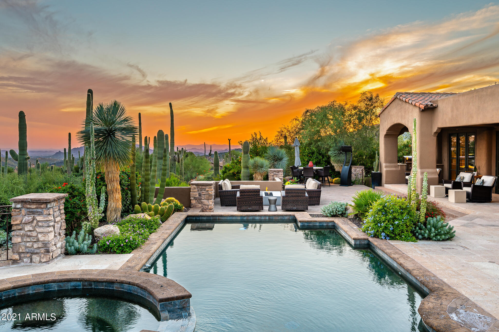 DESERT MOUNTAIN - Residential