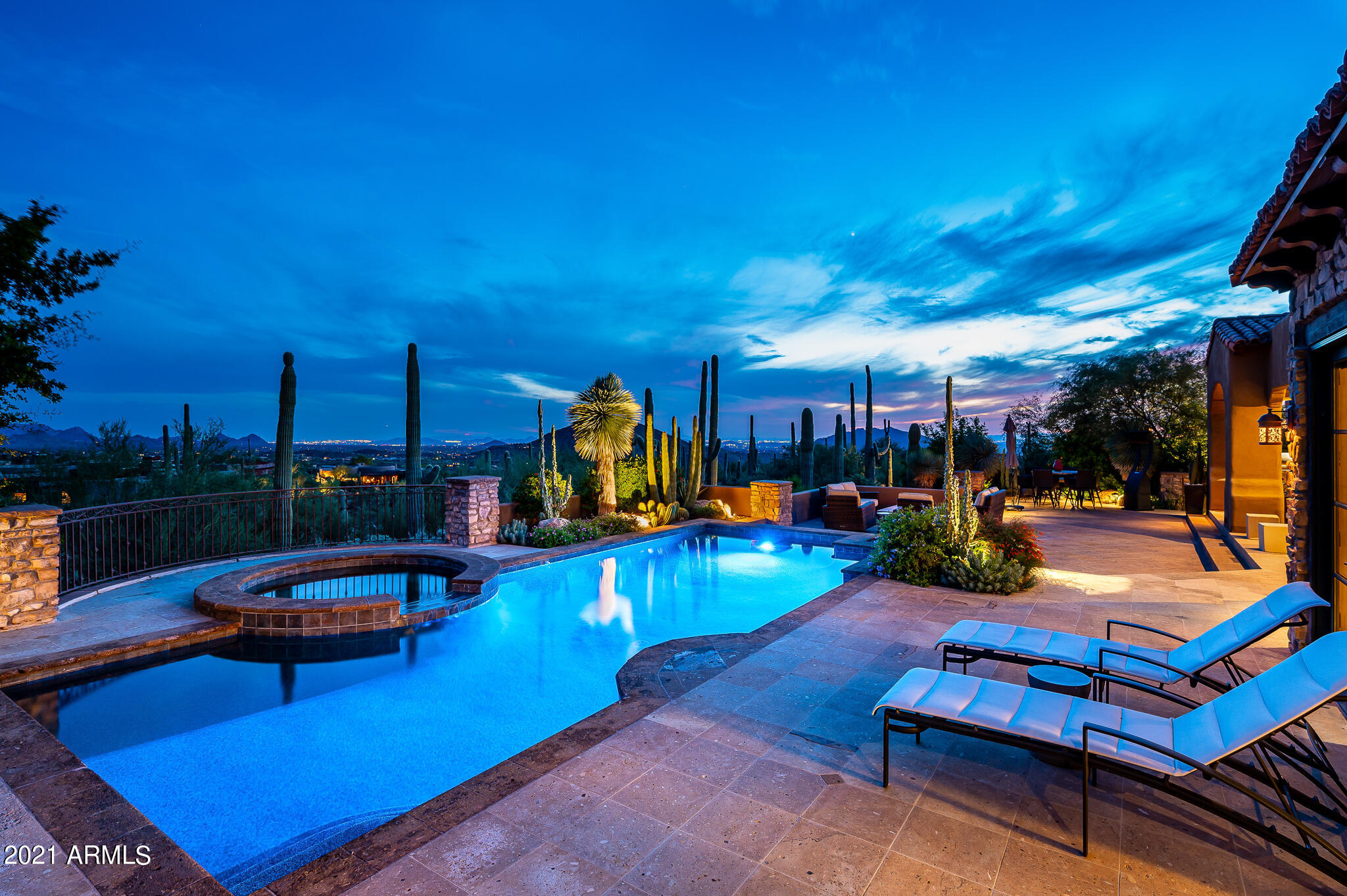DESERT MOUNTAIN - Residential