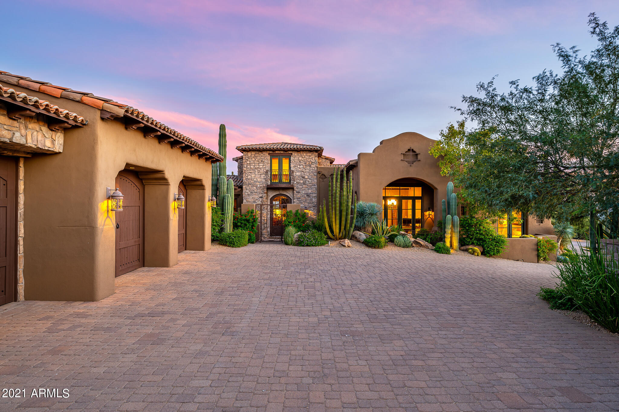 DESERT MOUNTAIN - Residential