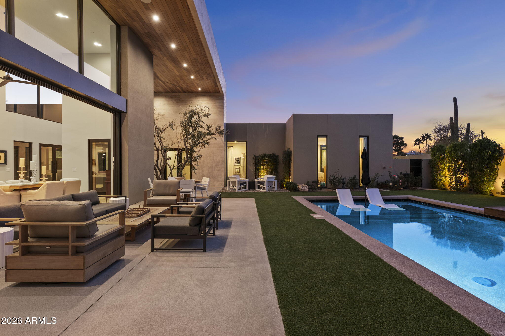 LOMAS VERDES ESTATES - Residential
