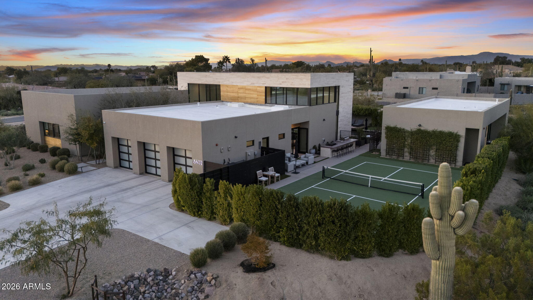 LOMAS VERDES ESTATES - Residential