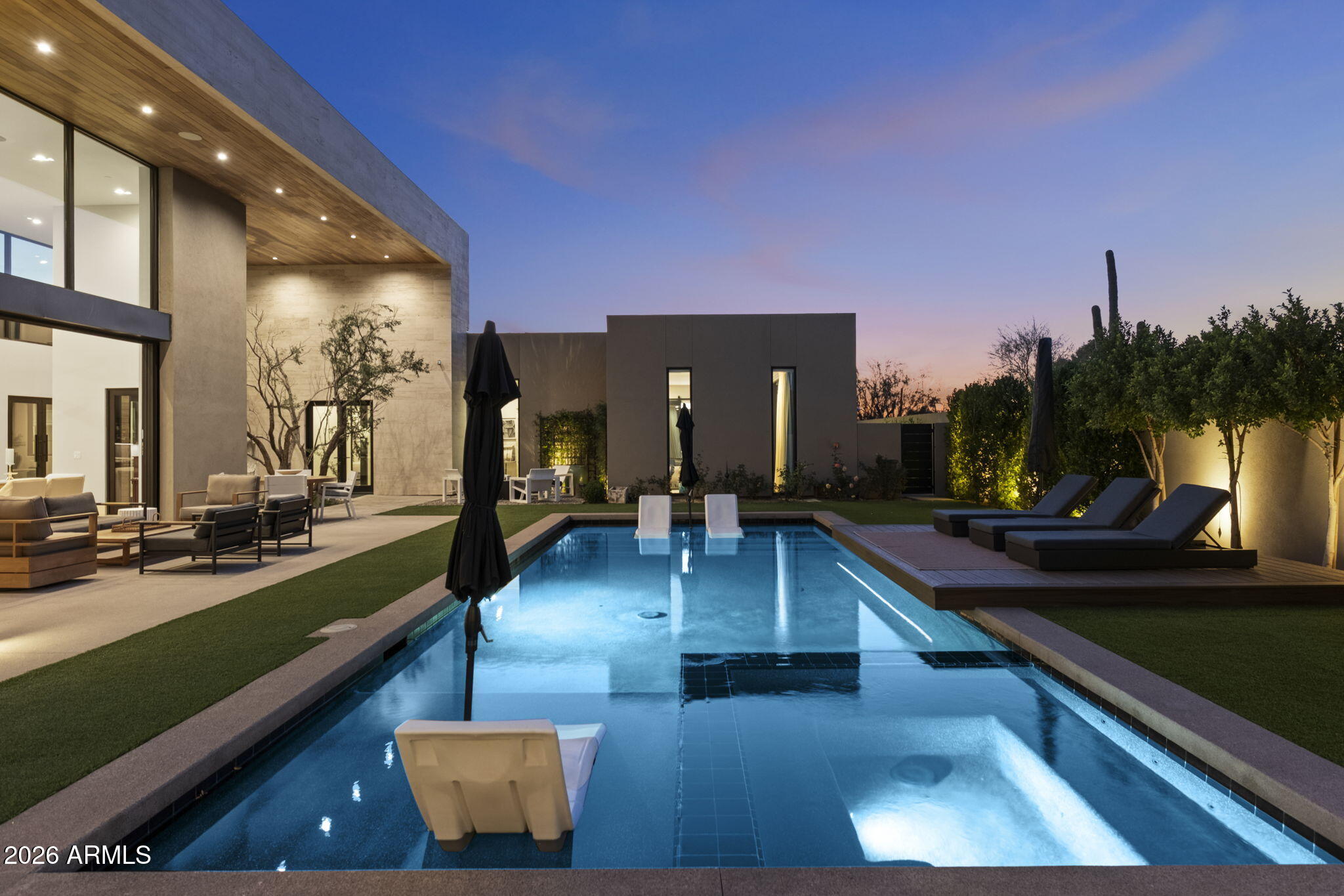LOMAS VERDES ESTATES - Residential