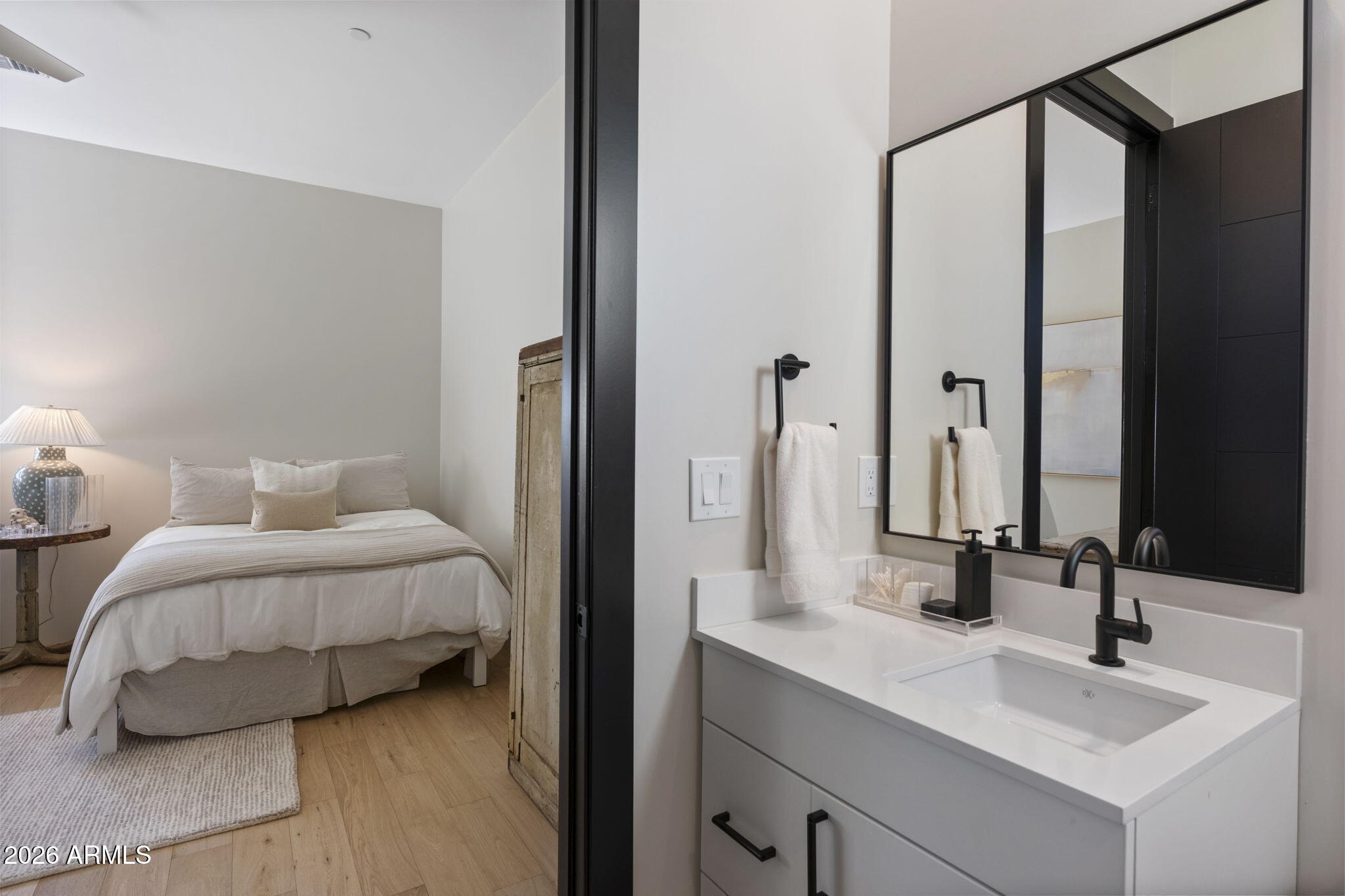 LOMAS VERDES ESTATES - Residential