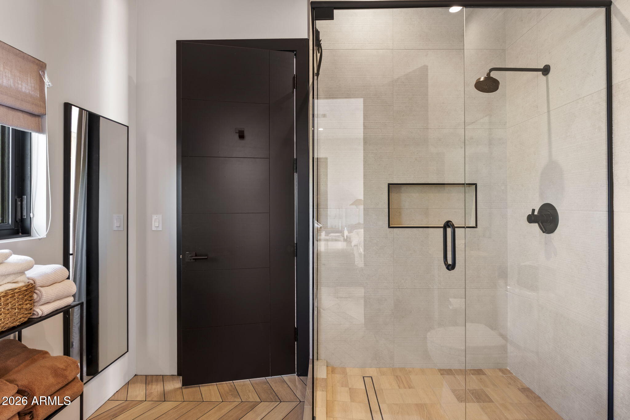 LOMAS VERDES ESTATES - Residential