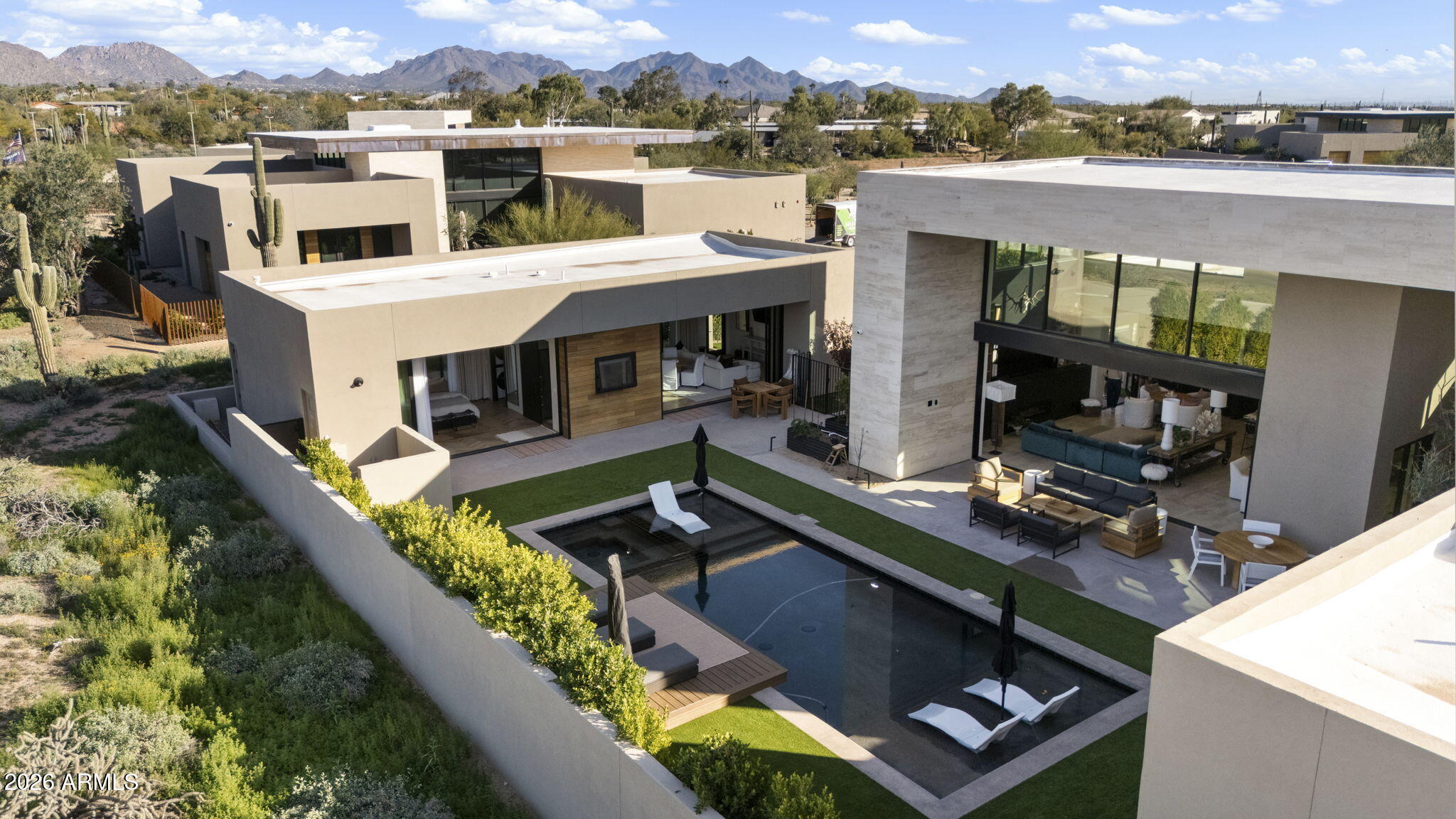 LOMAS VERDES ESTATES - Residential
