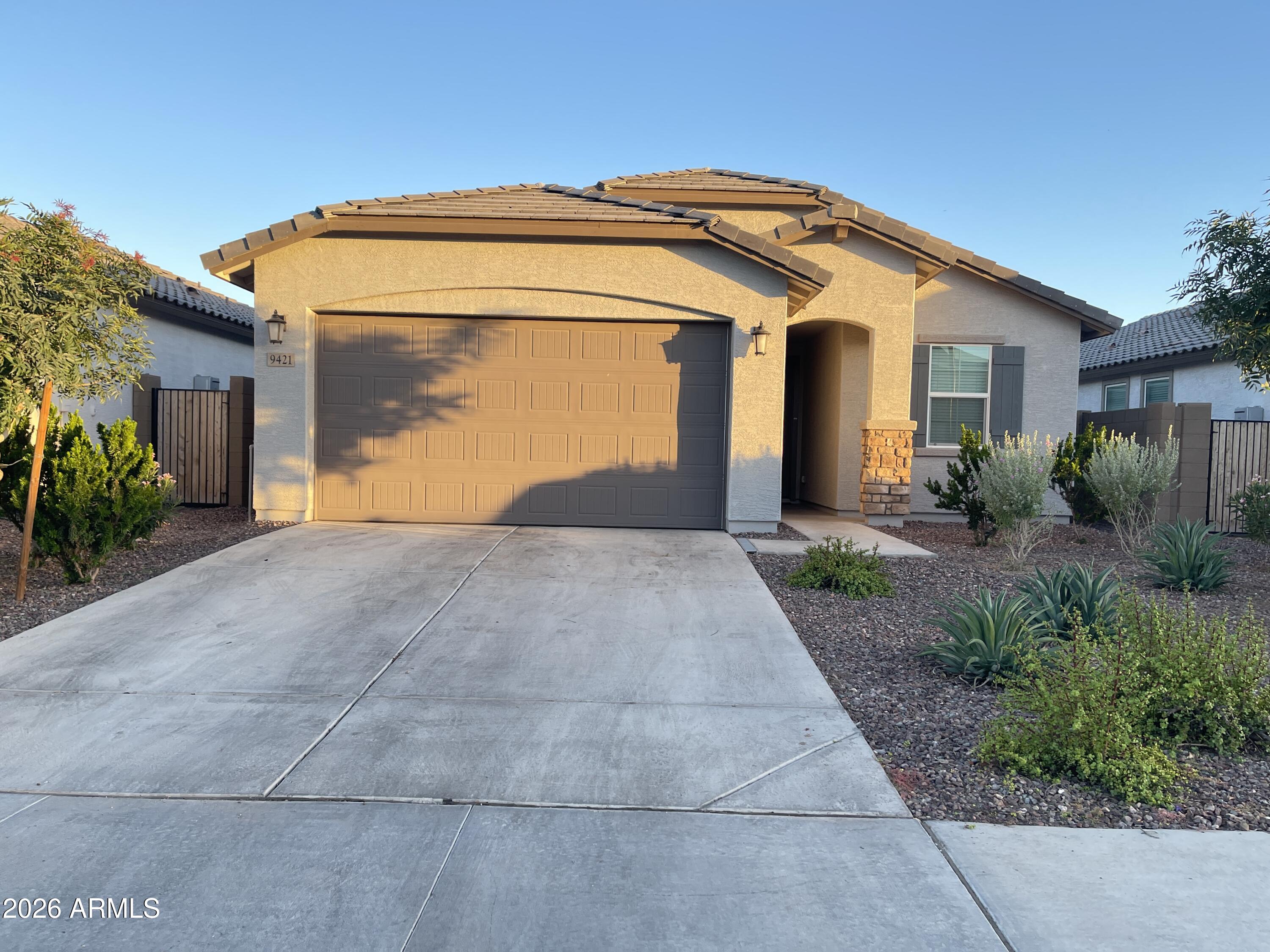 WESTERN ENCLAVE 2 PARCELS 2A AND 2B REPLAT - Residential