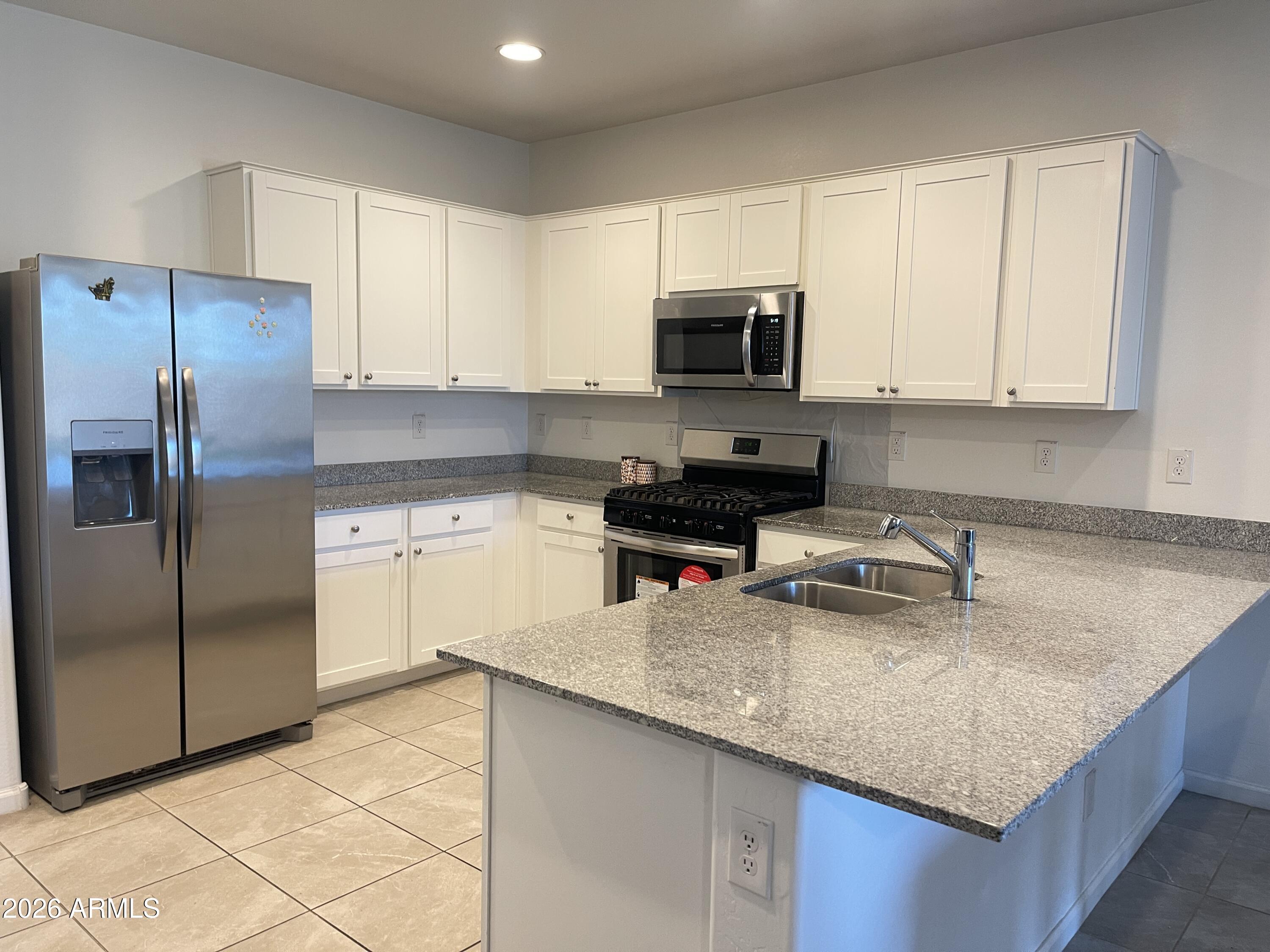 WESTERN ENCLAVE 2 PARCELS 2A AND 2B REPLAT - Residential