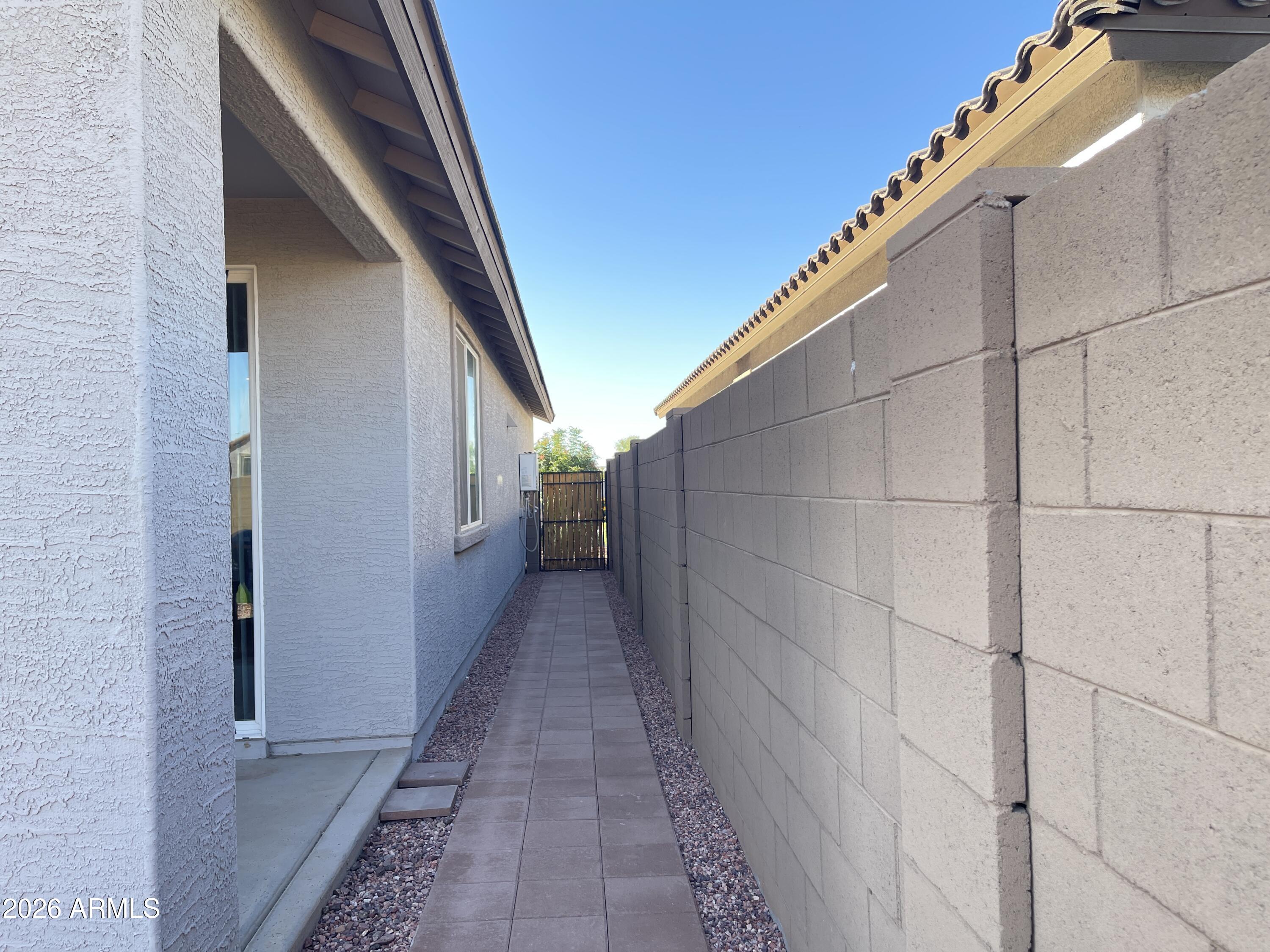 WESTERN ENCLAVE 2 PARCELS 2A AND 2B REPLAT - Residential