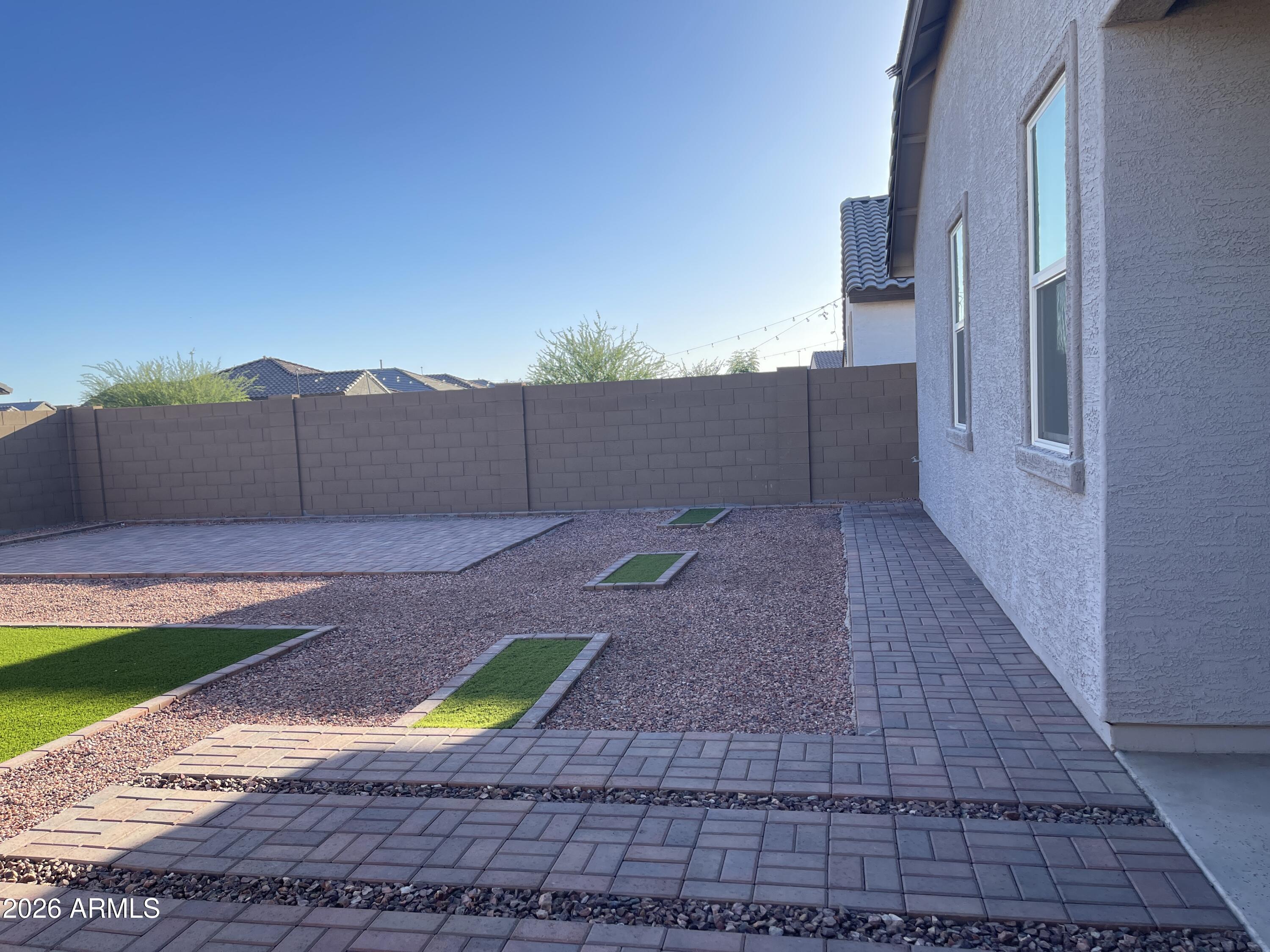 WESTERN ENCLAVE 2 PARCELS 2A AND 2B REPLAT - Residential