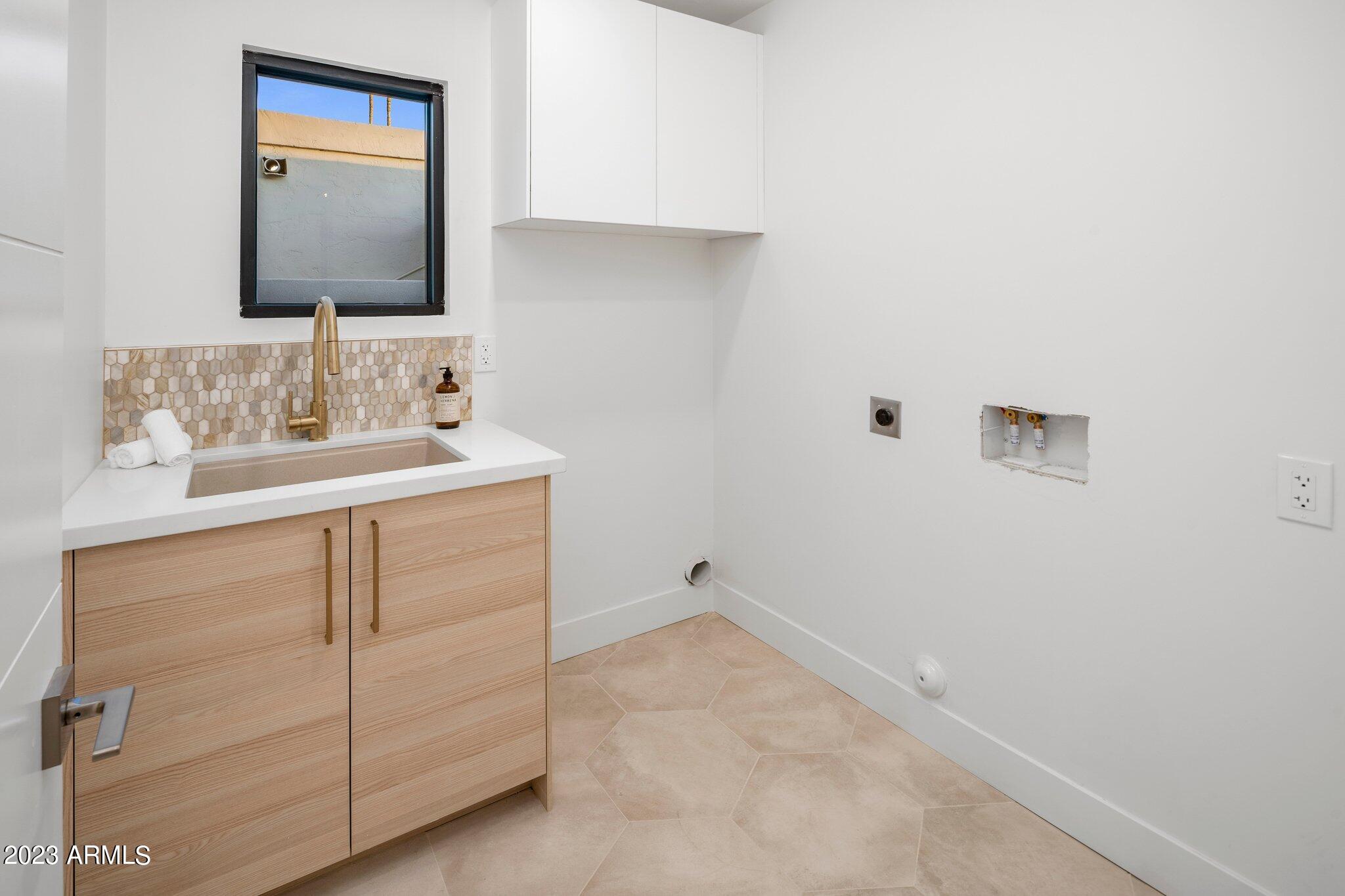 VISTA DEL LAGO - Residential