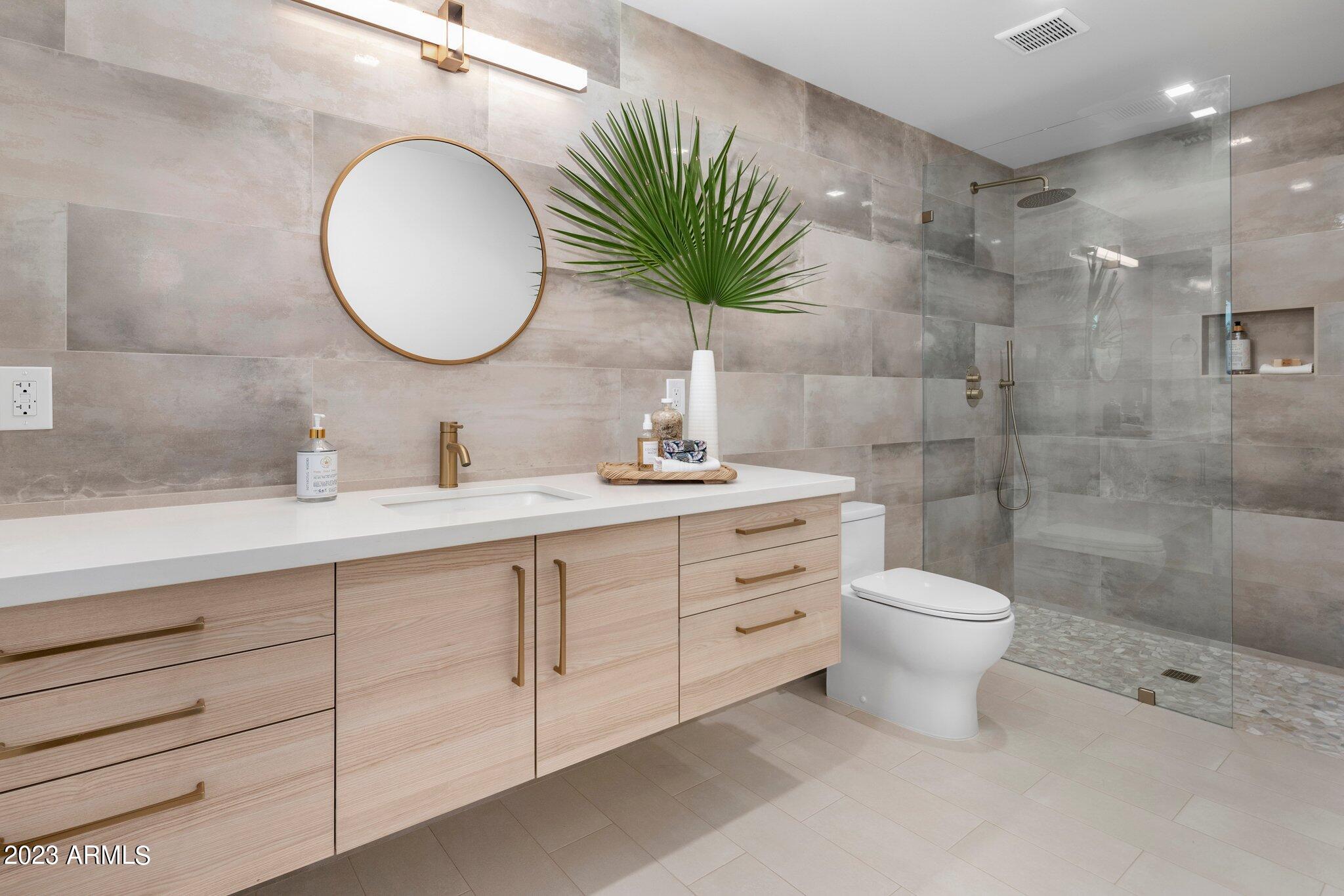 VISTA DEL LAGO - Residential