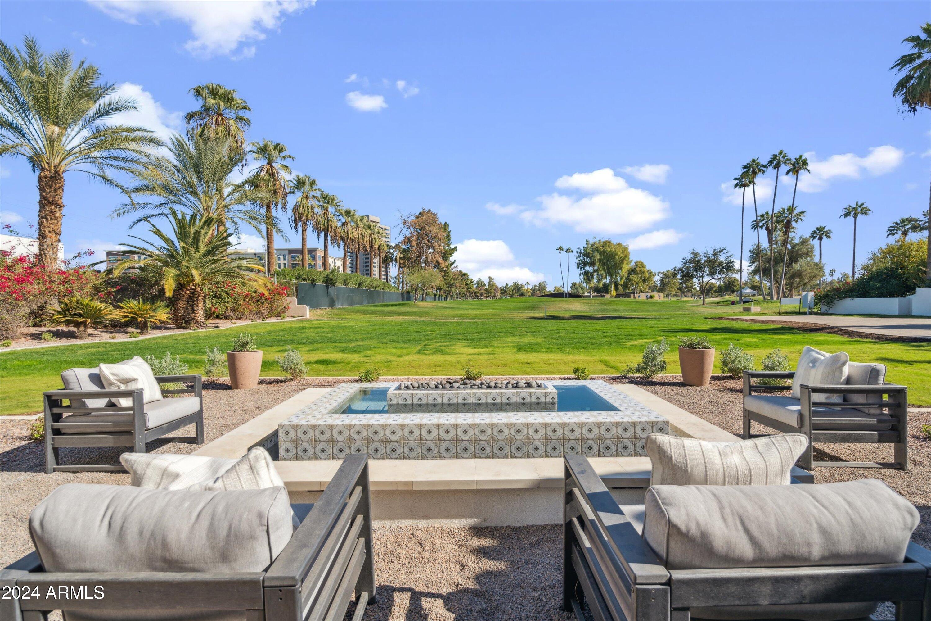 COUNTRY CLUB PLACE - Residential