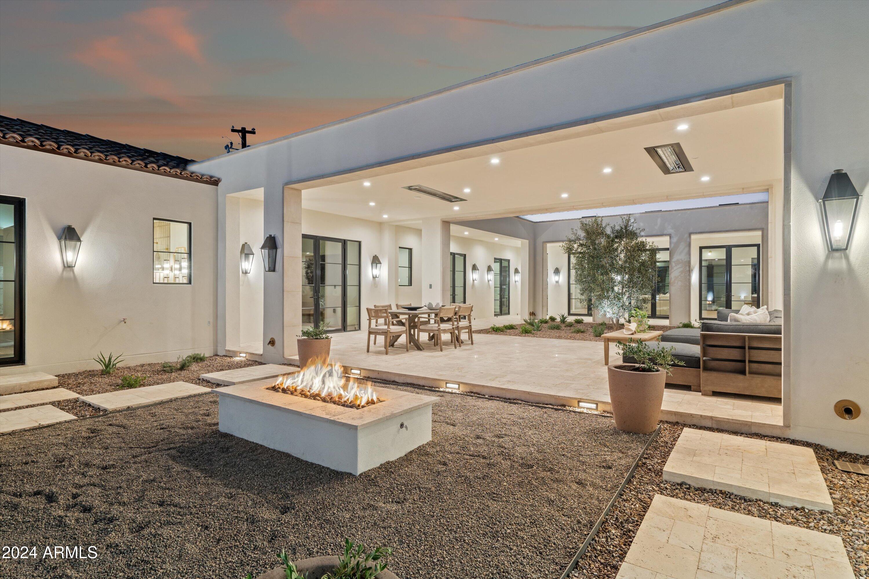 COUNTRY CLUB PLACE - Residential